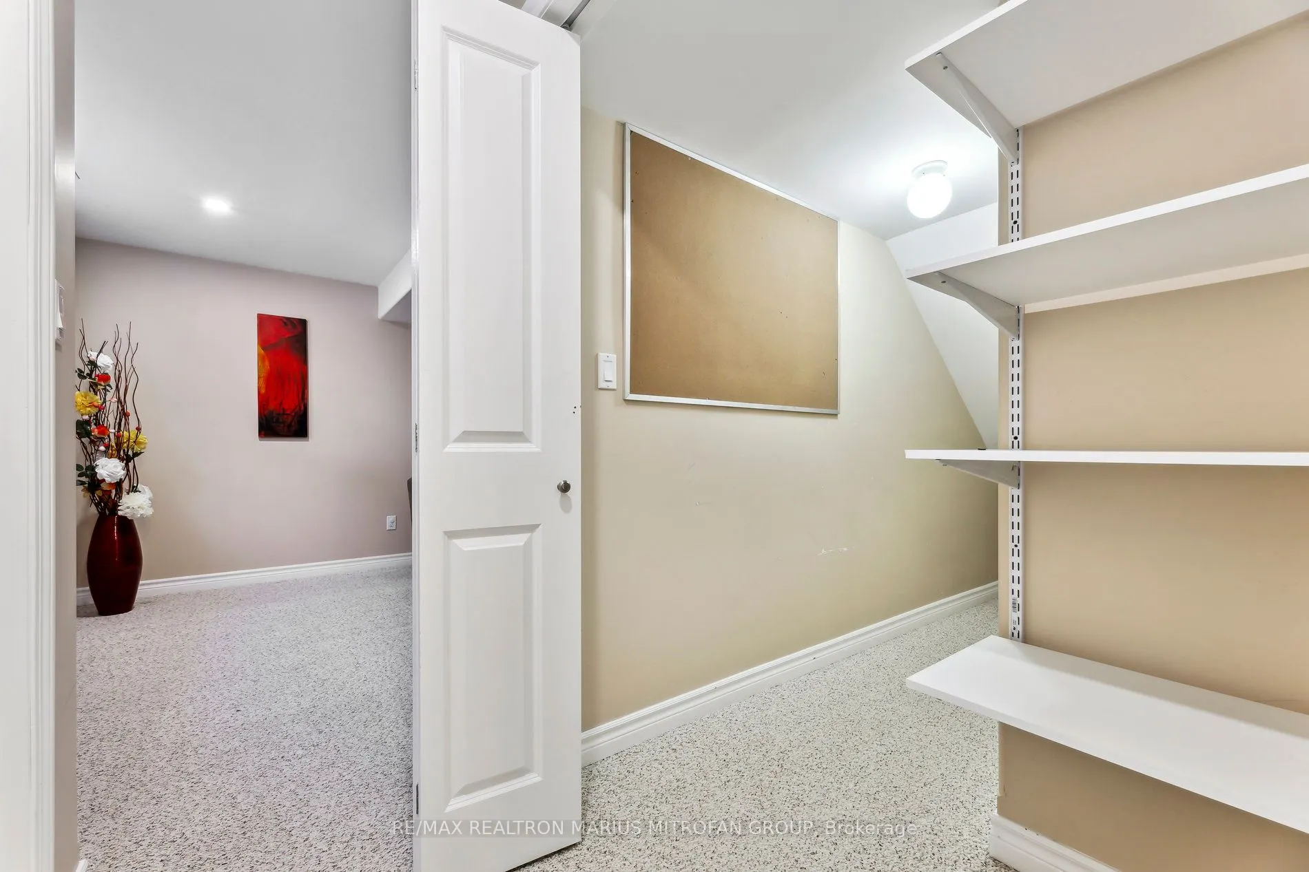 22 Fallingbrook Crescent