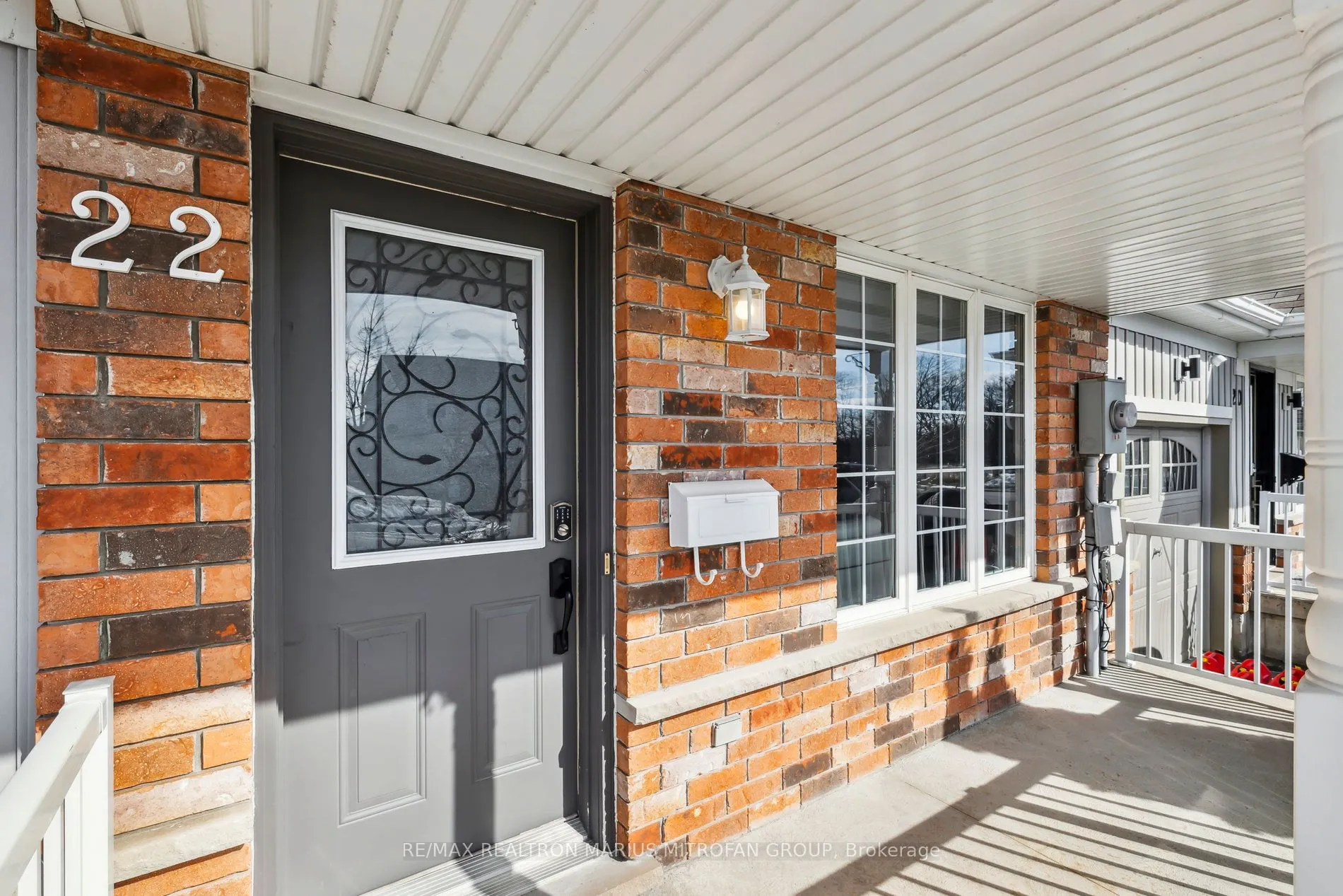 22 Fallingbrook Crescent