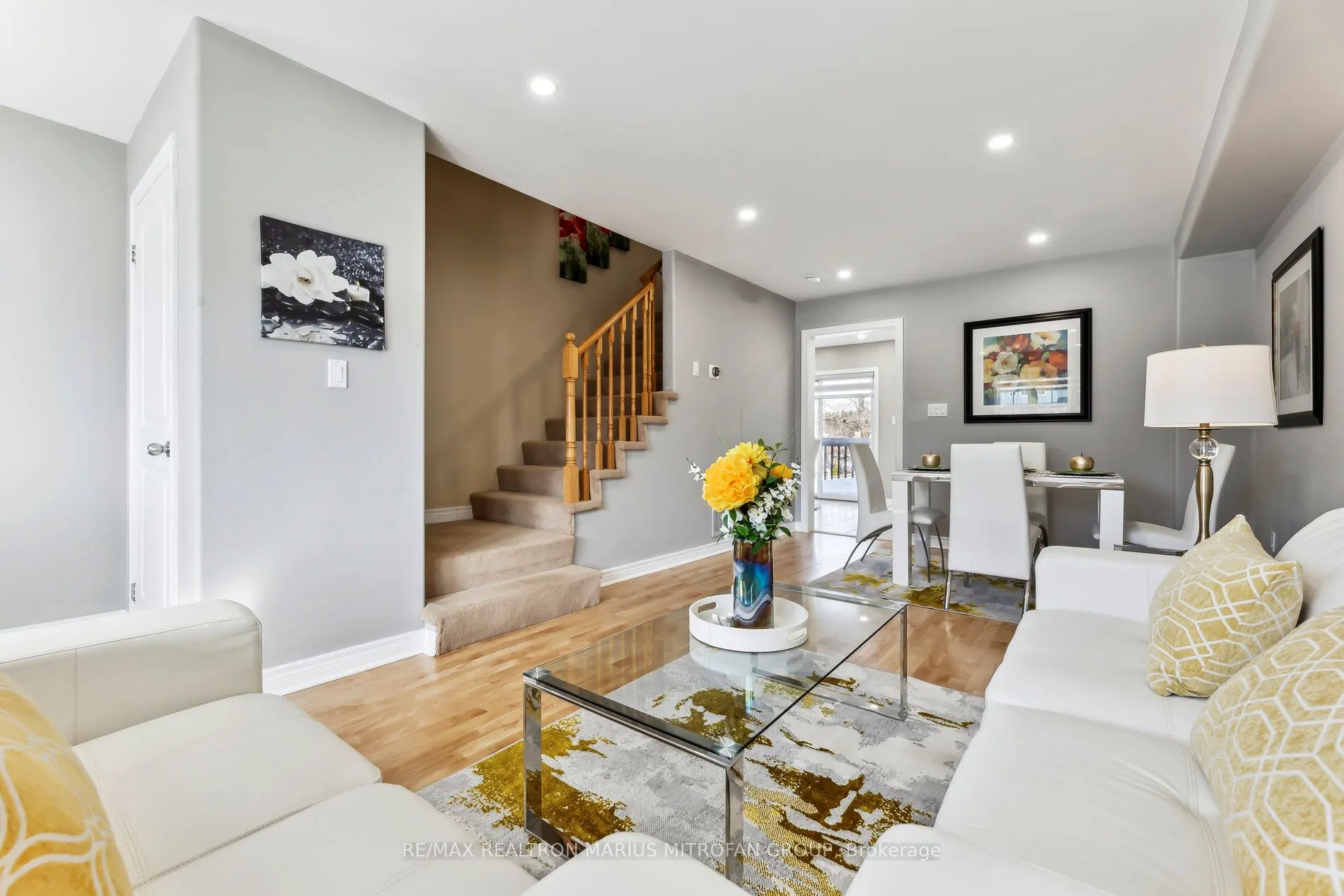 22 Fallingbrook Crescent