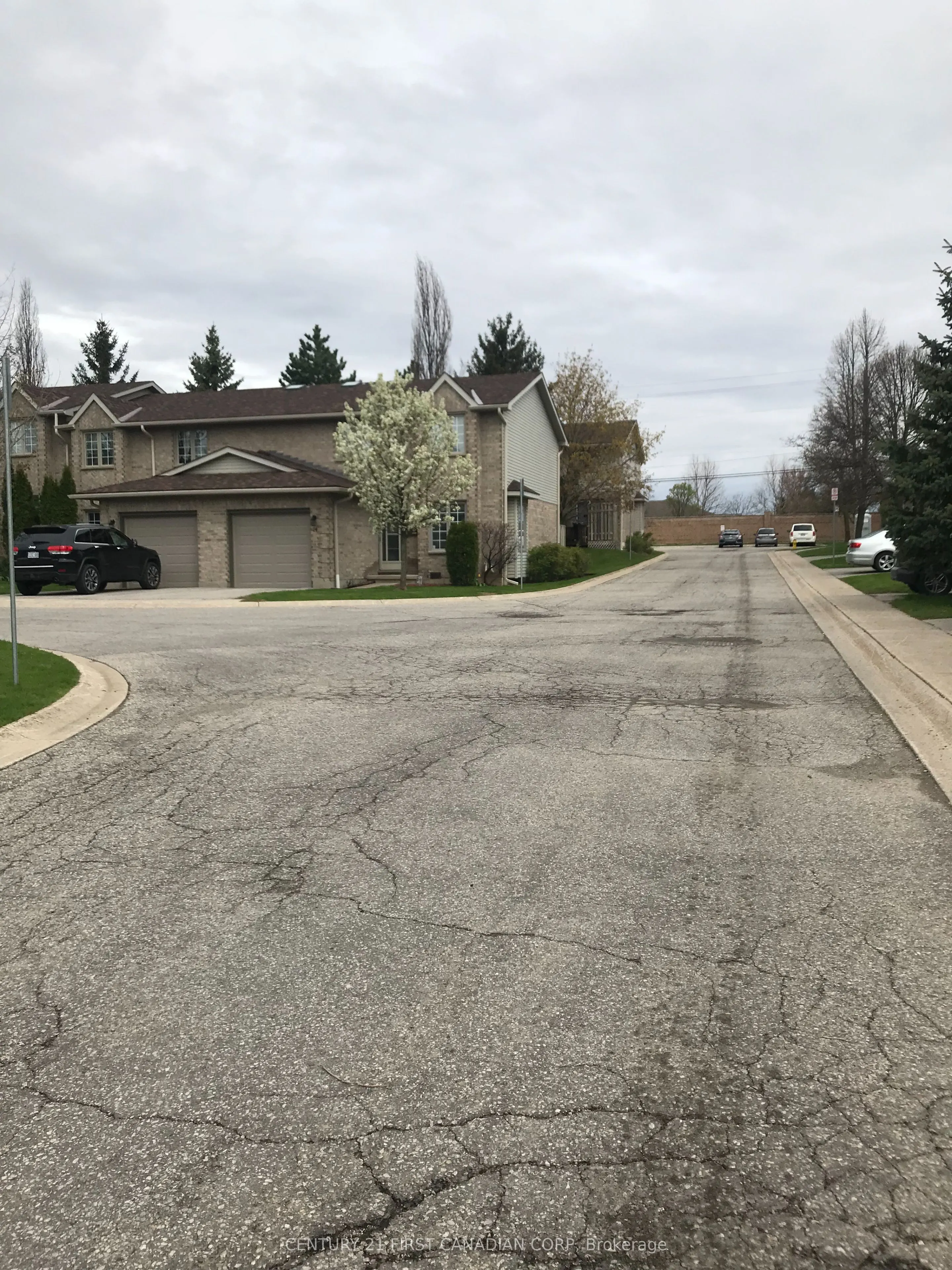 340 Ambleside Drive, #35