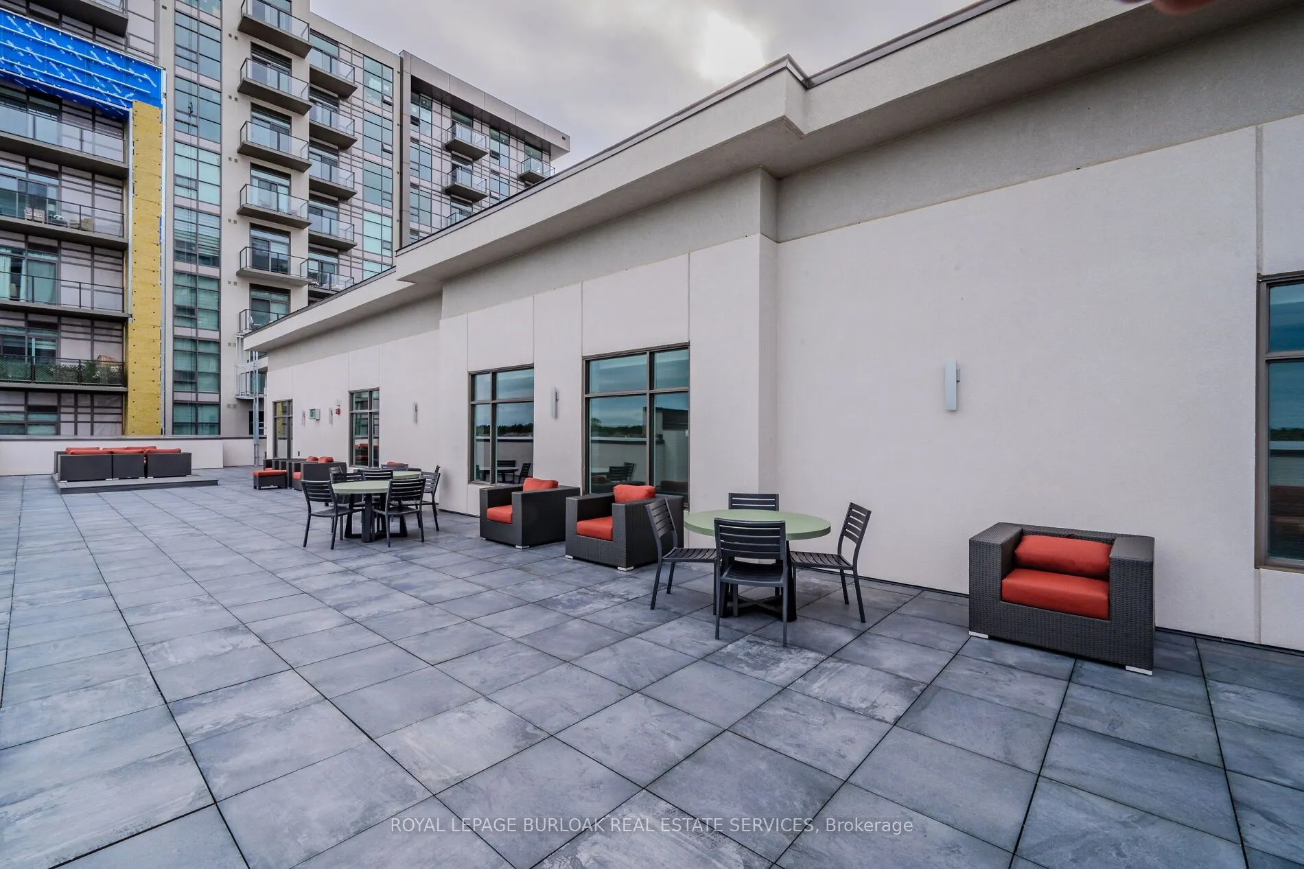 460 Dundas Street E, #319