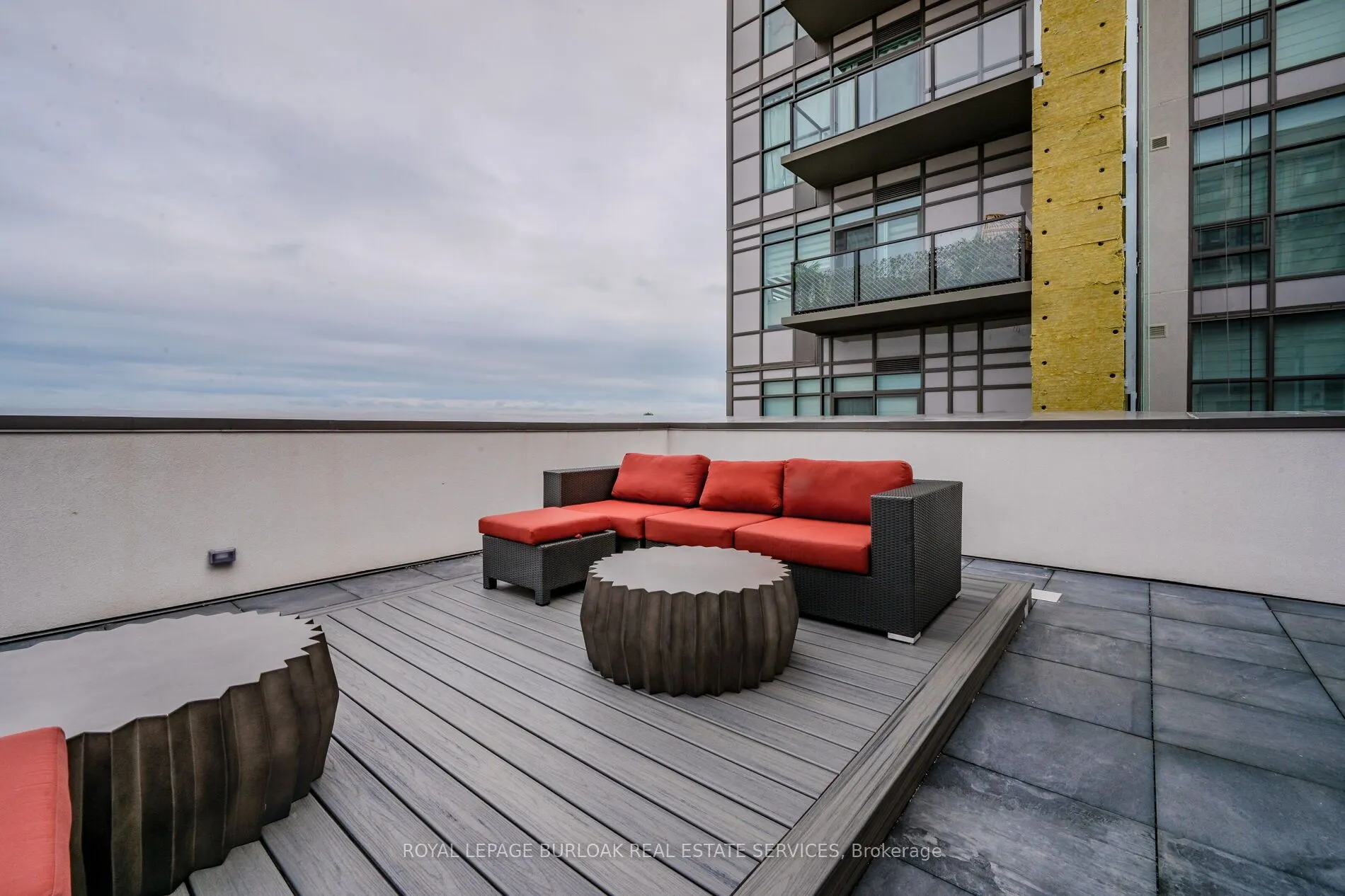 460 Dundas Street E, #319