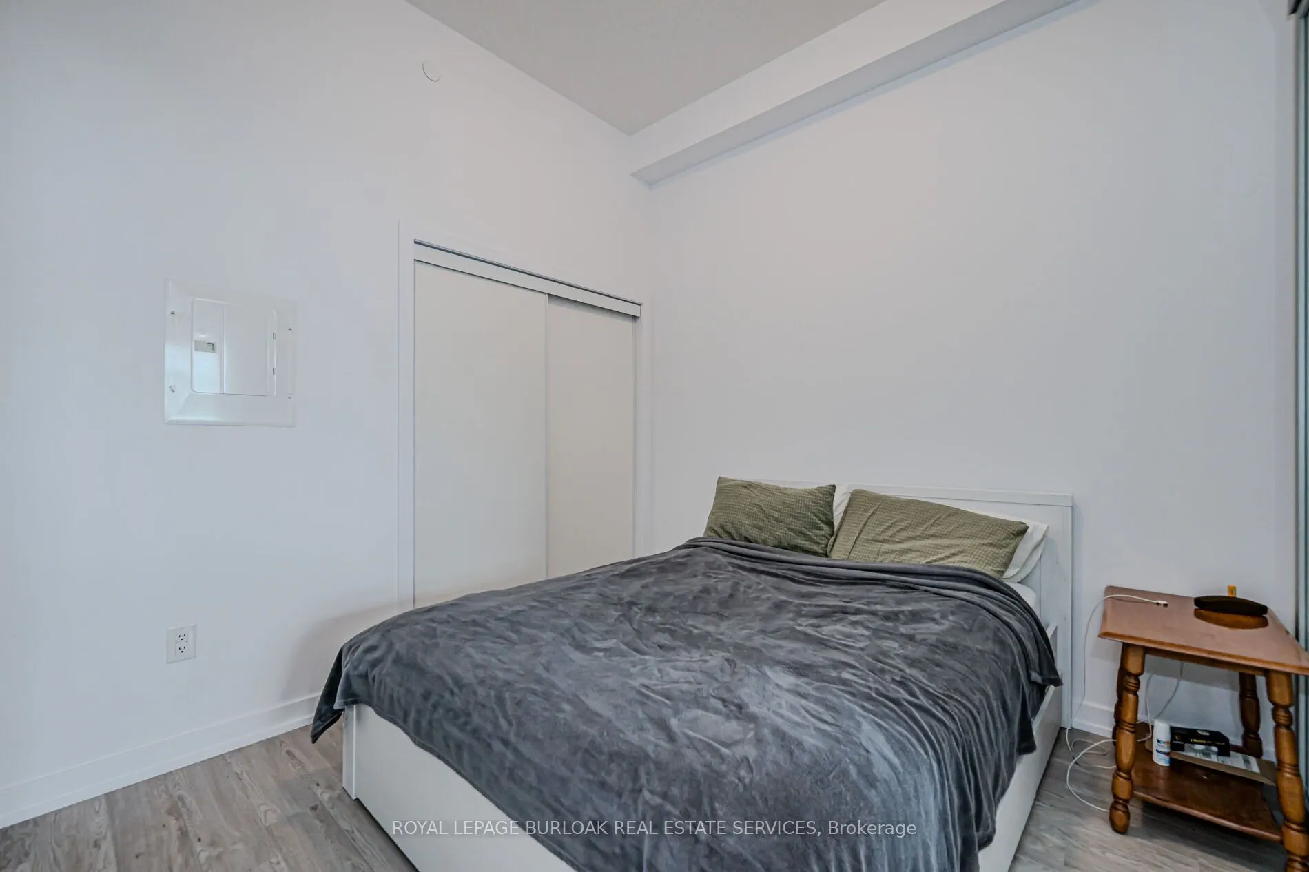 460 Dundas Street E, #319