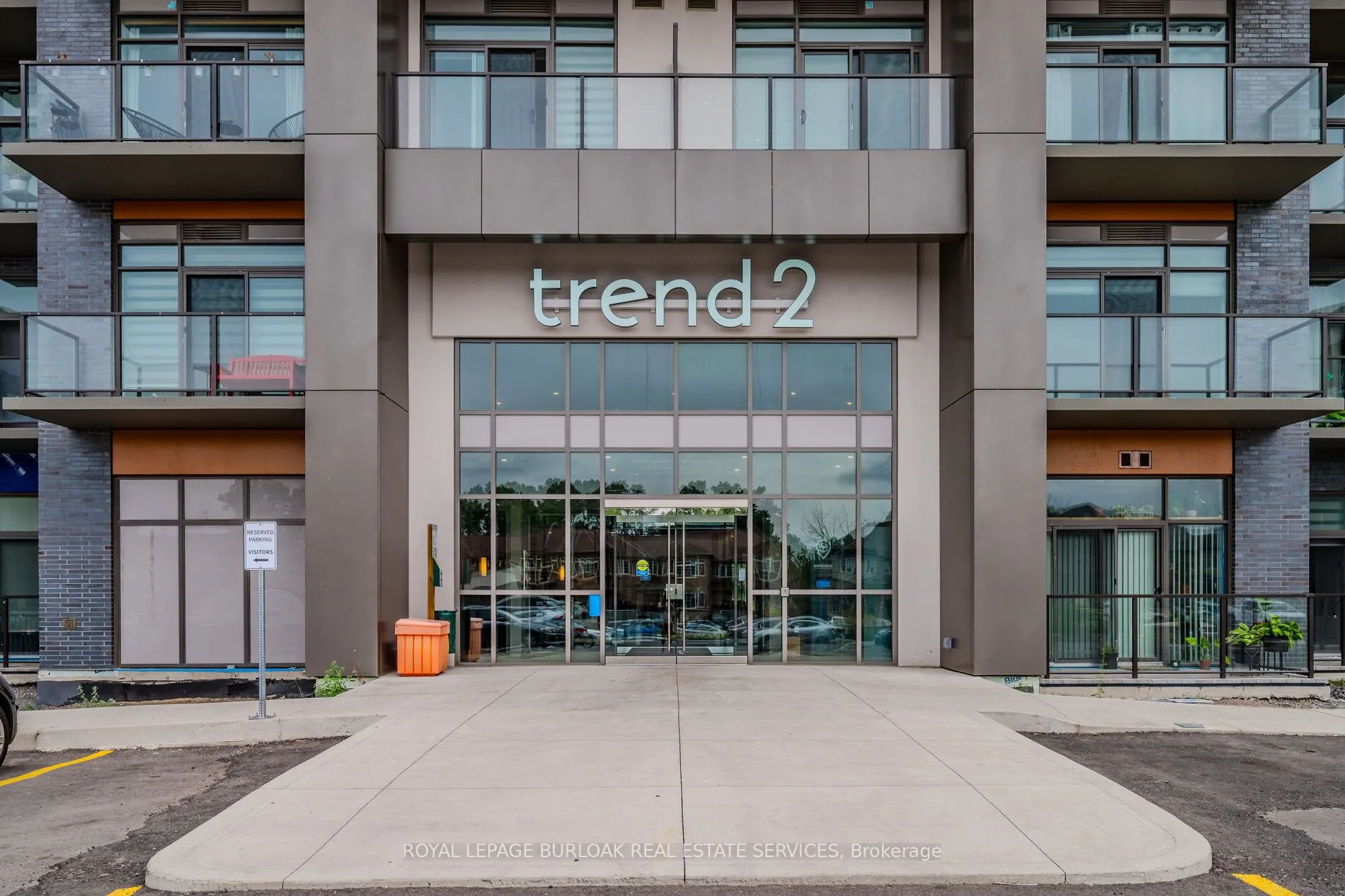 460 Dundas Street E, #319