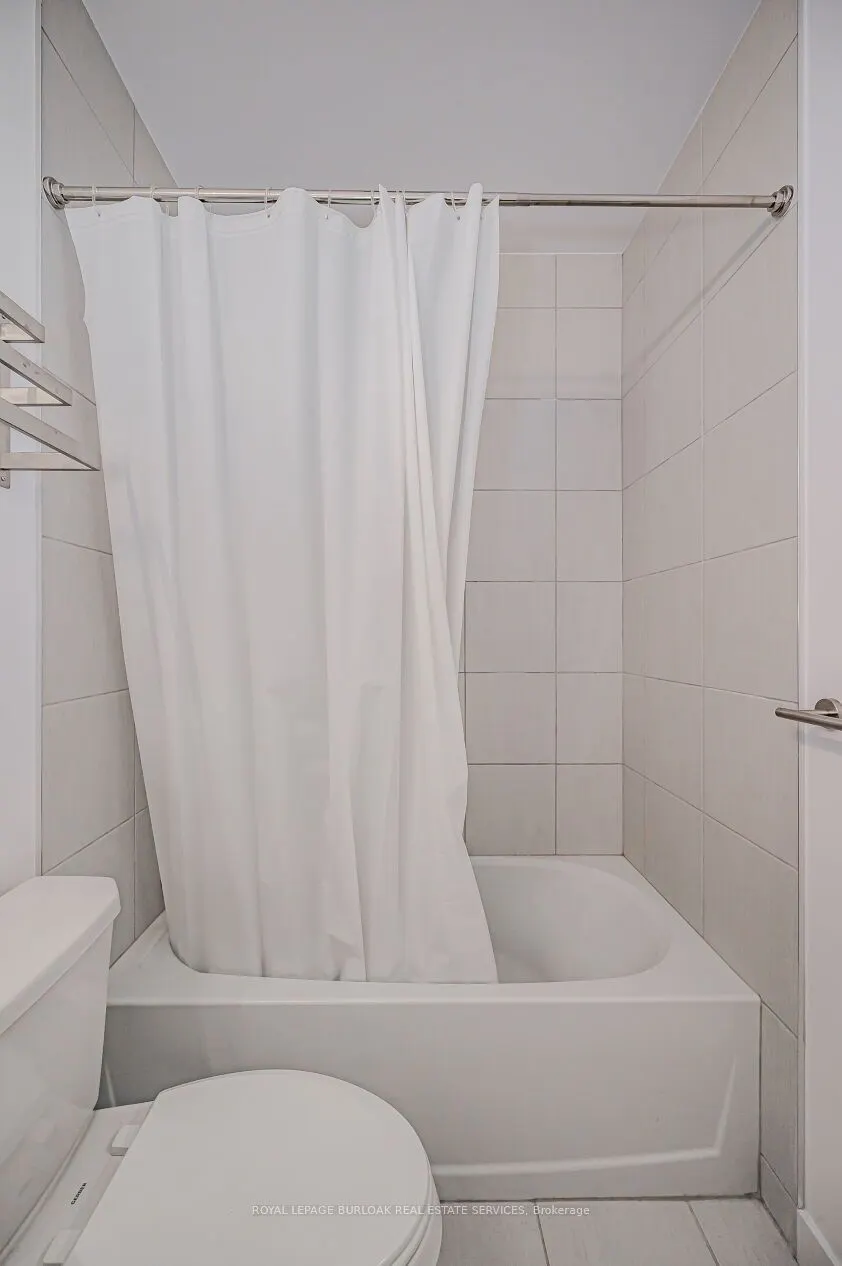 460 Dundas Street E, #319