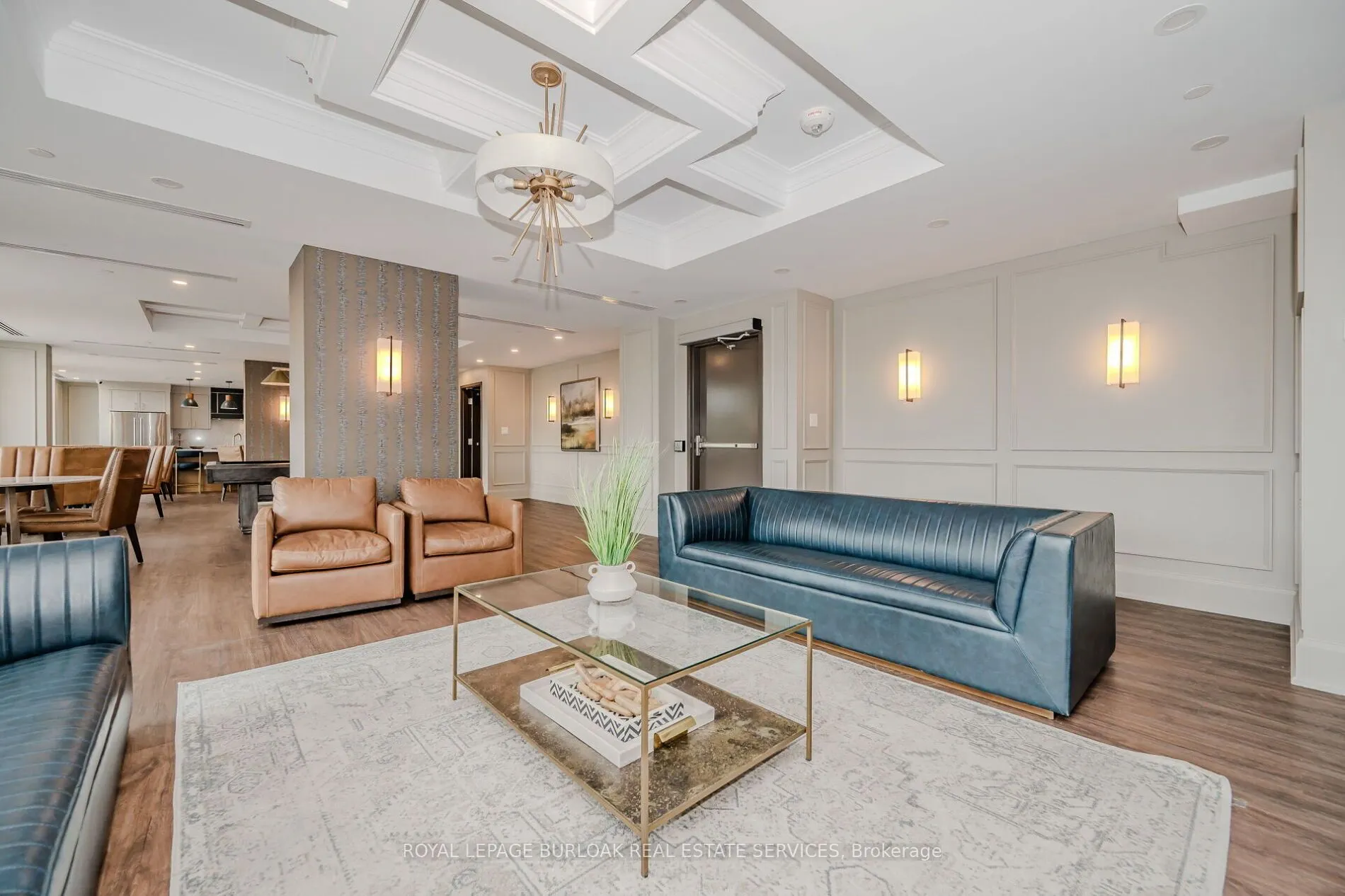 460 Dundas Street E, #319