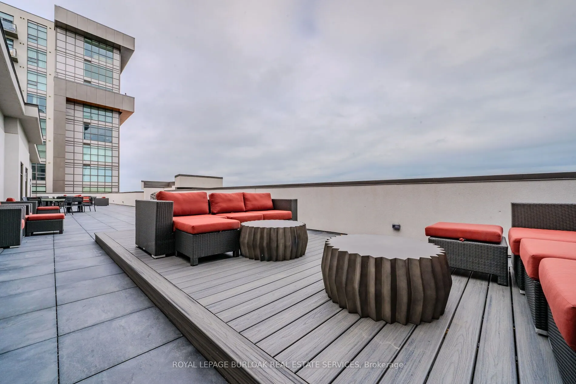 460 Dundas Street E, #319