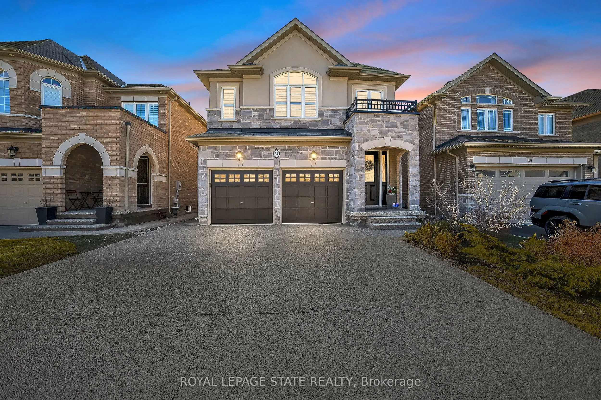 51 Narbonne Crescent