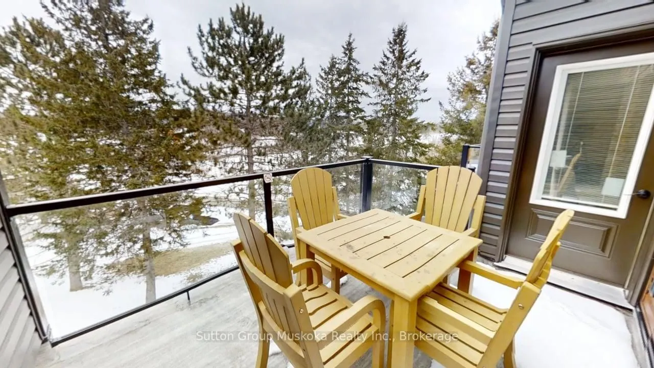 1235 Deerhurst Drive #52-305