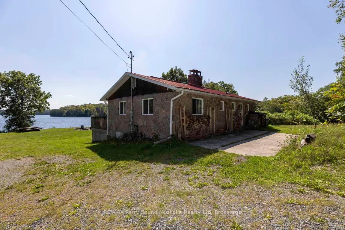 122 Grey Owl Road