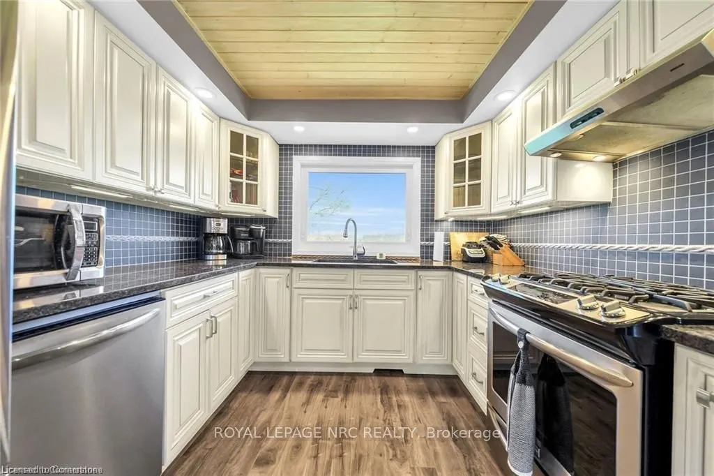 2970 Lakeshore Road