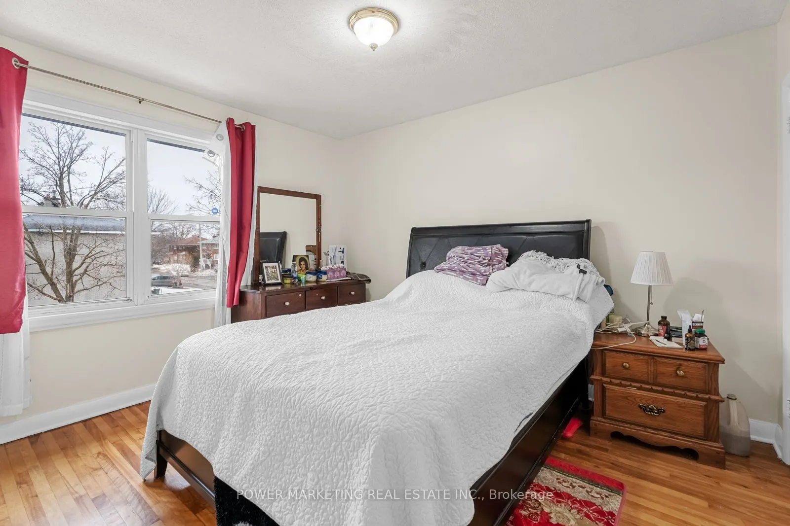 1047 Hollington Street