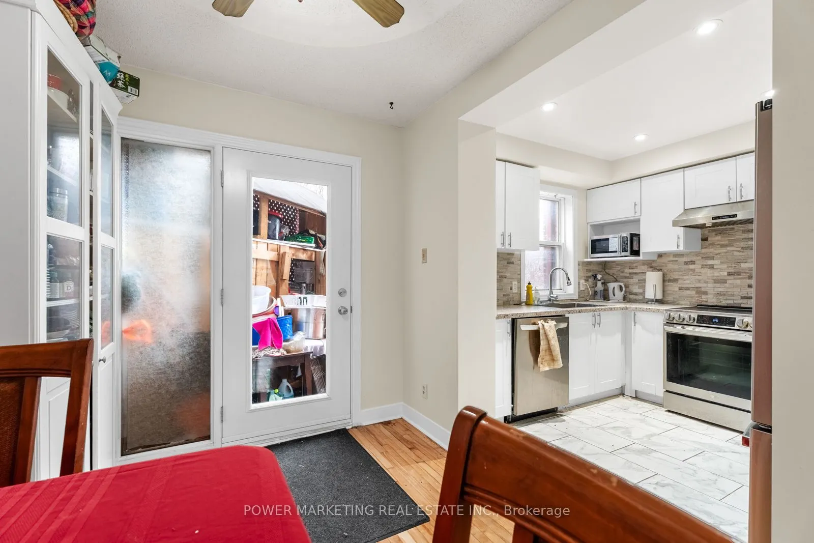 1047 Hollington Street