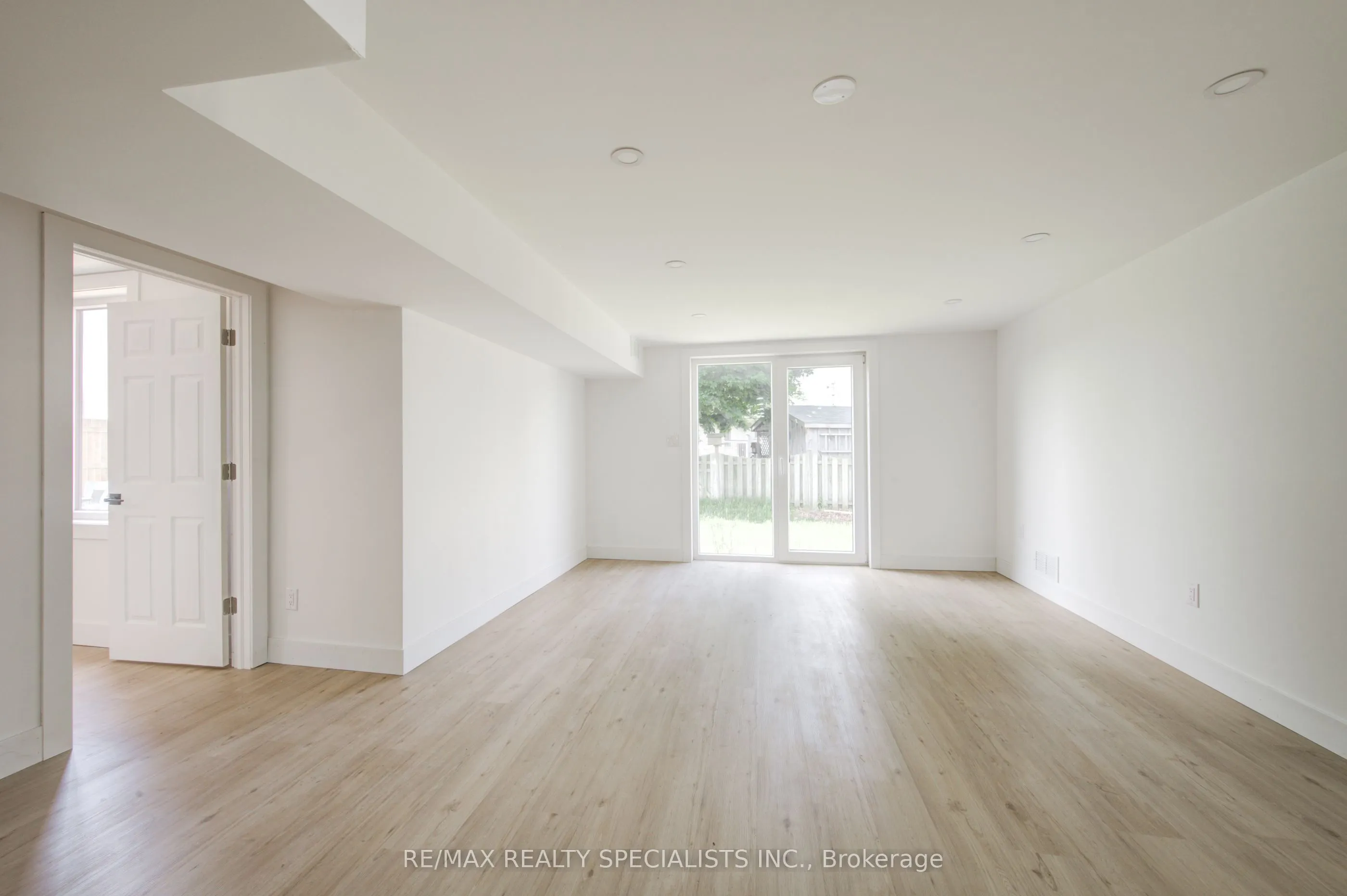 42 Alexander Circle