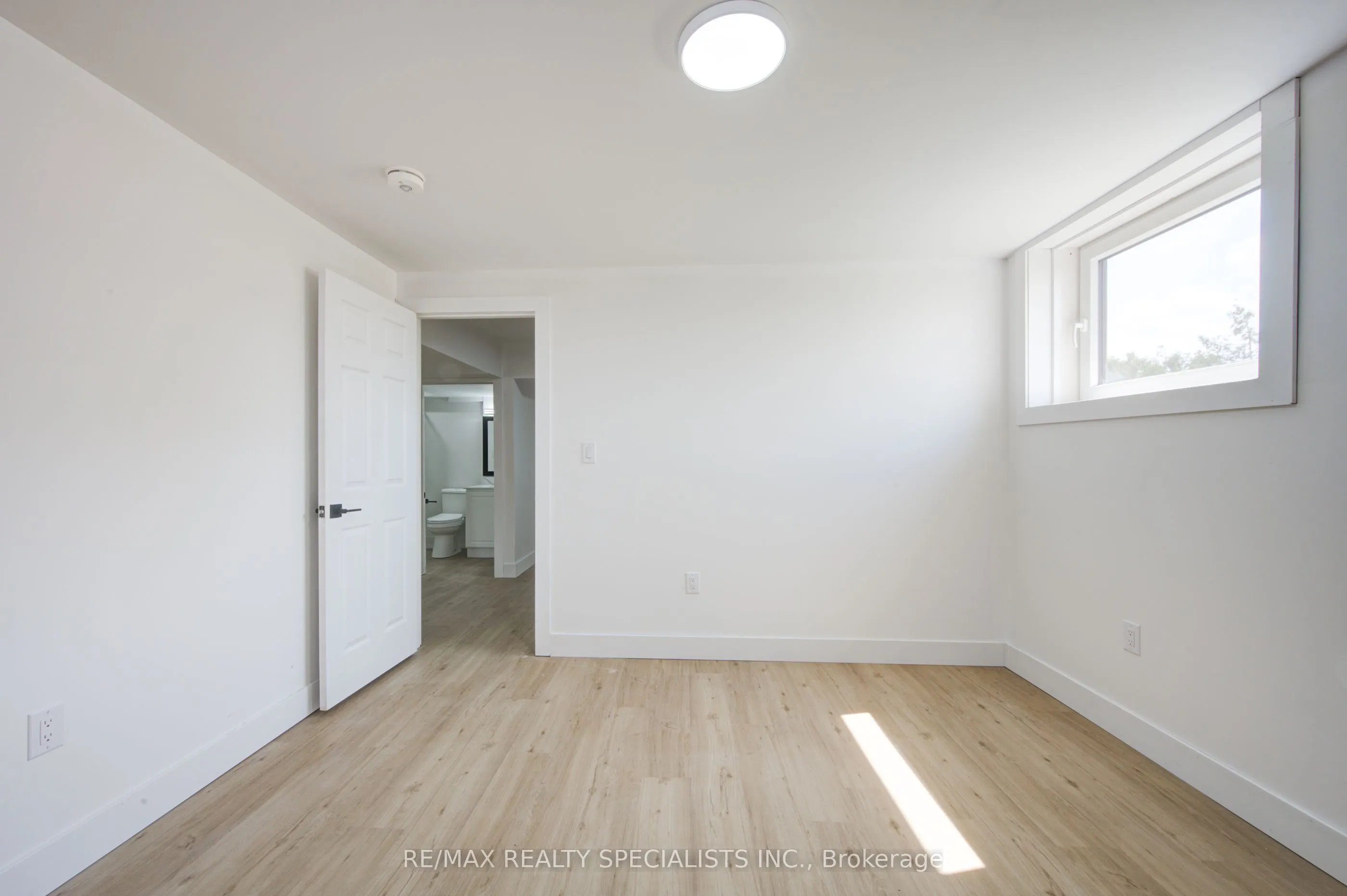 42 Alexander Circle