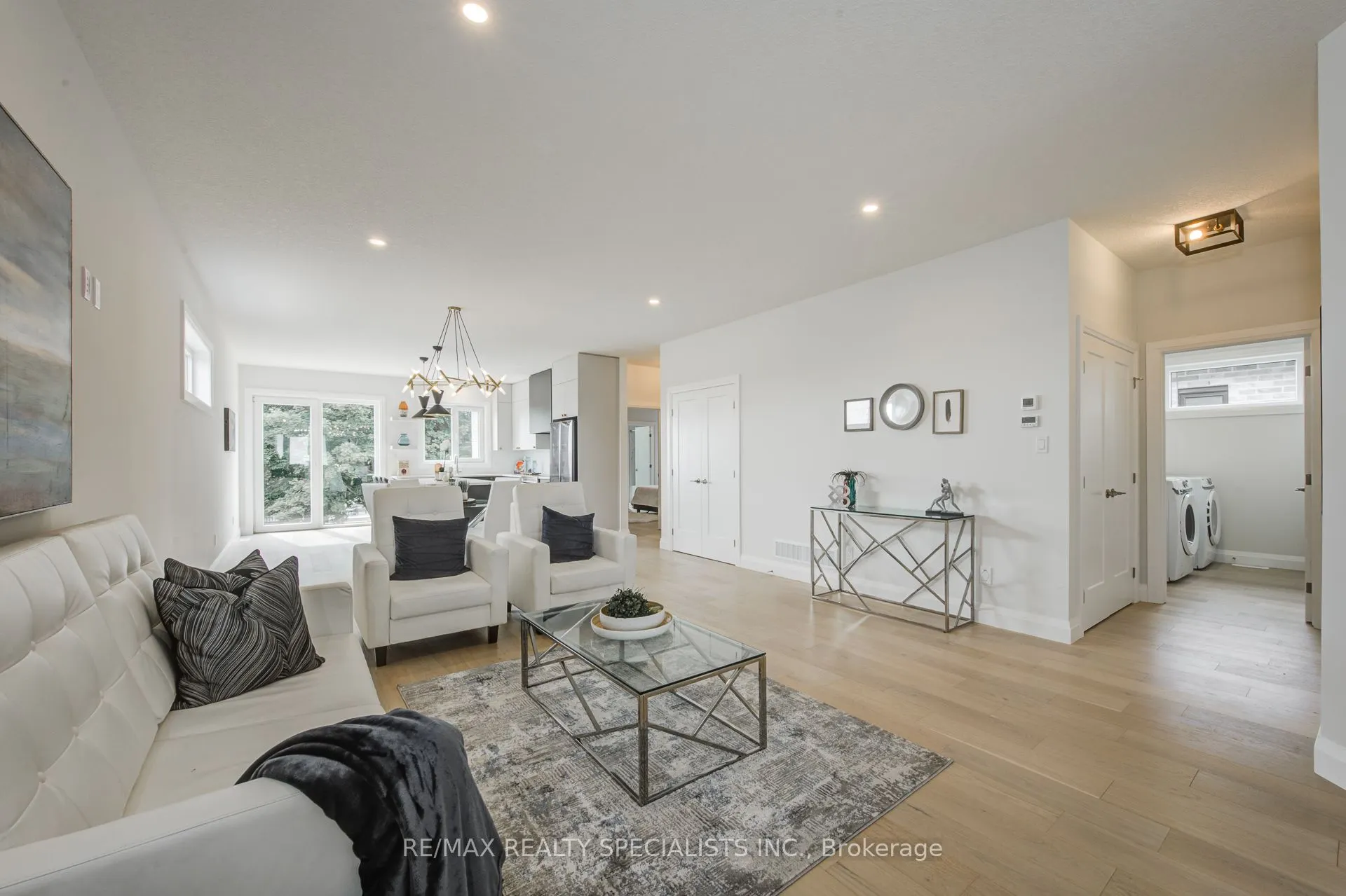 42 Alexander Circle