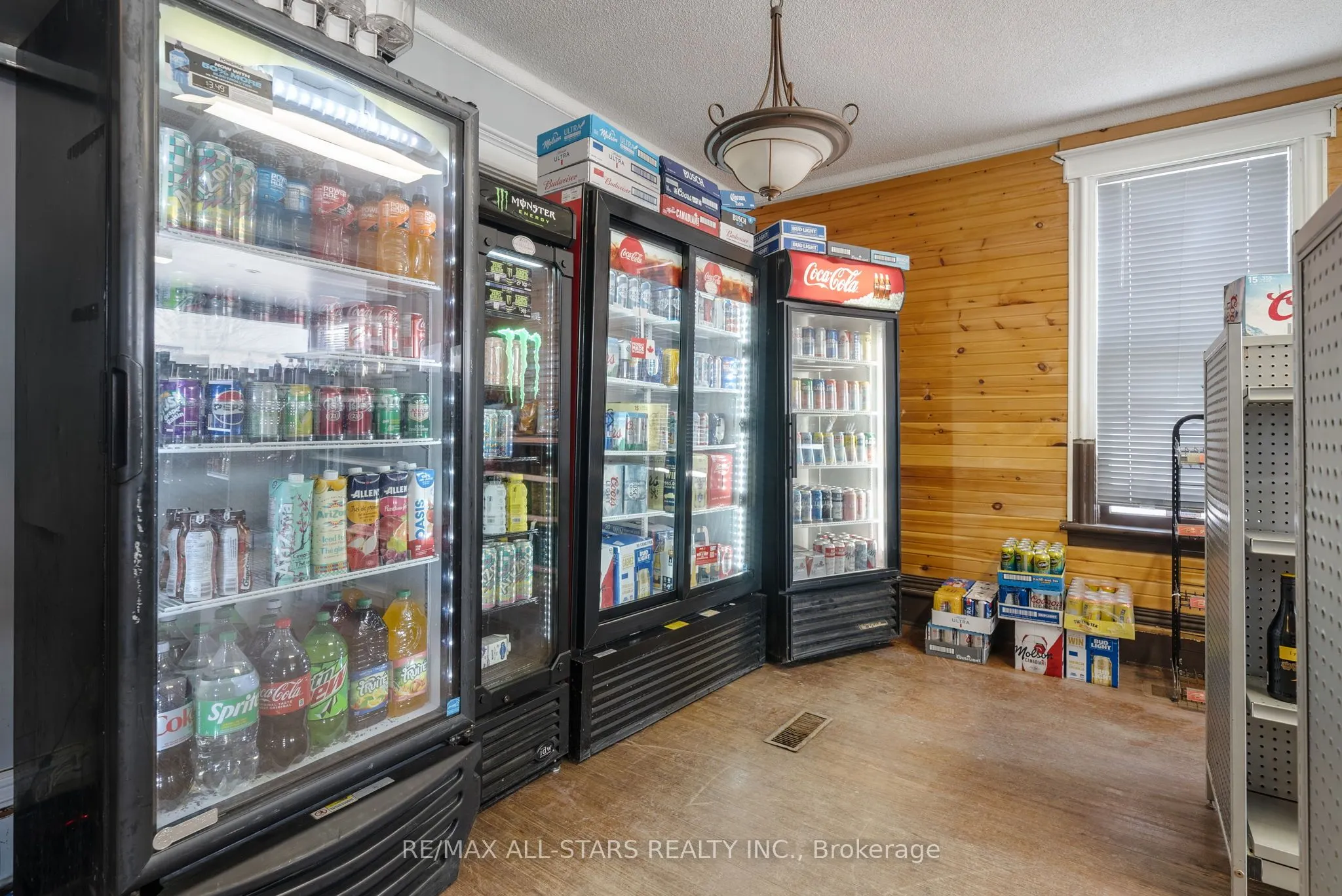 259 Kent Street W