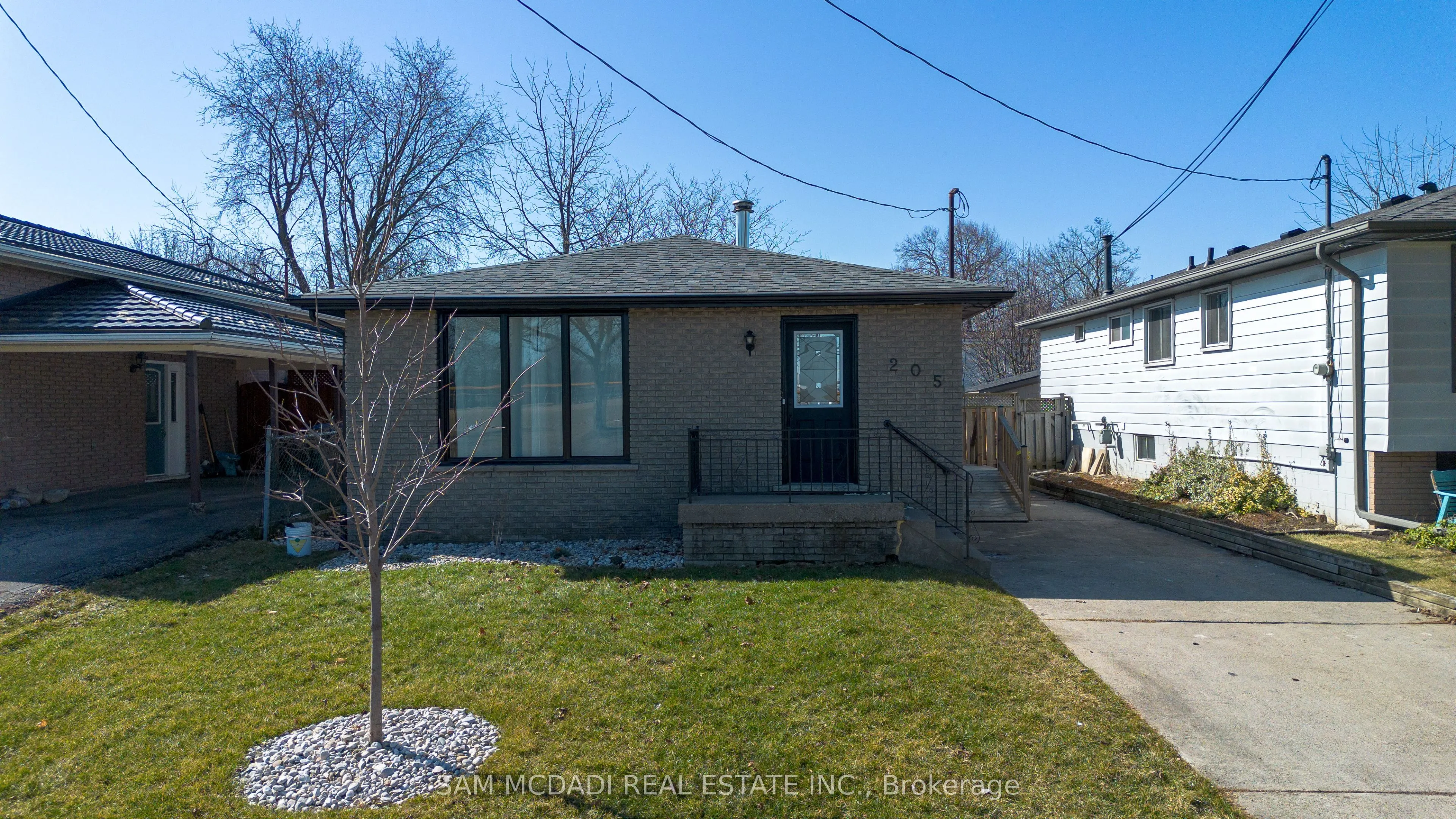 205 BONAVENTURE Drive