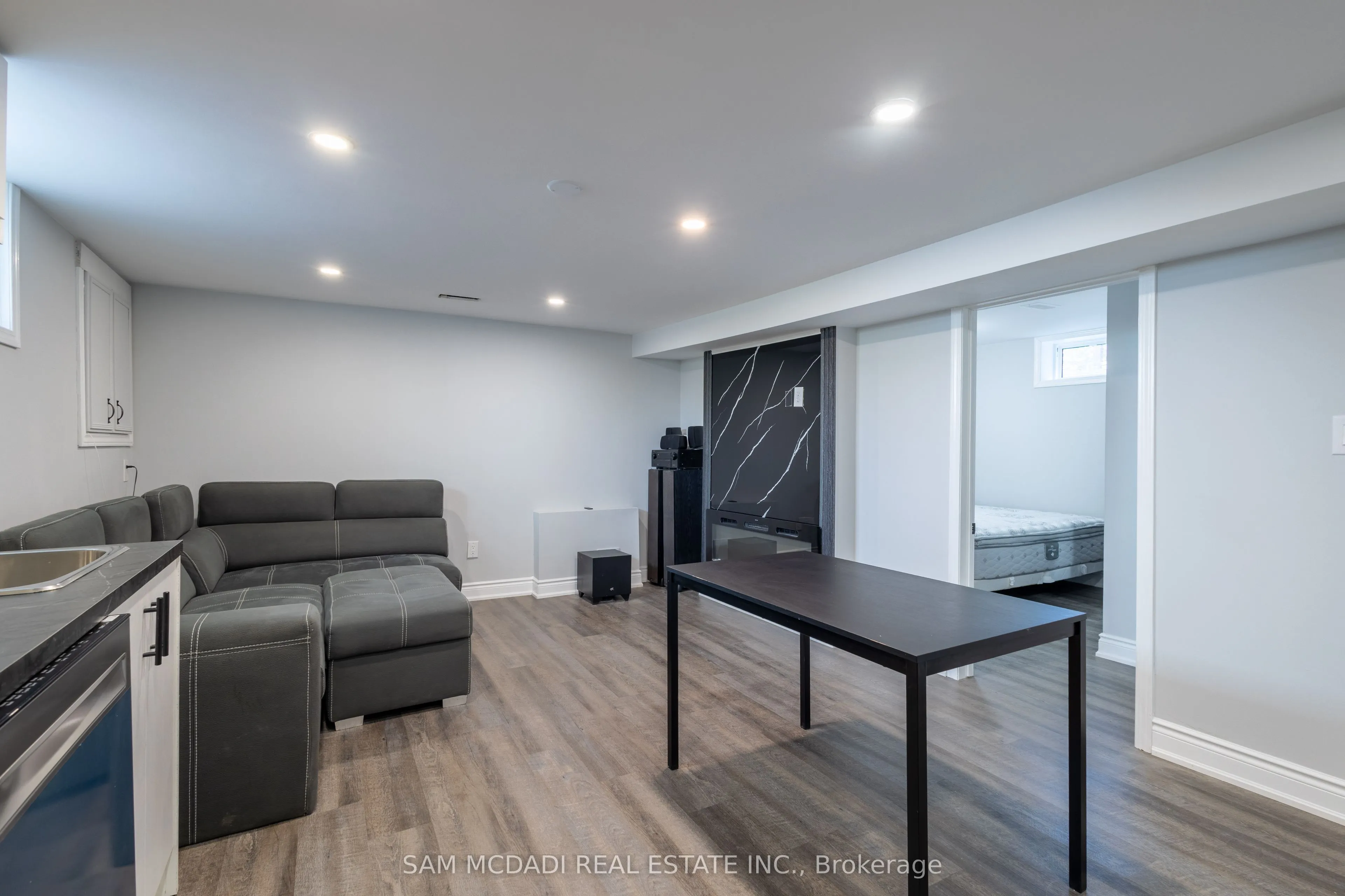 205 BONAVENTURE Drive