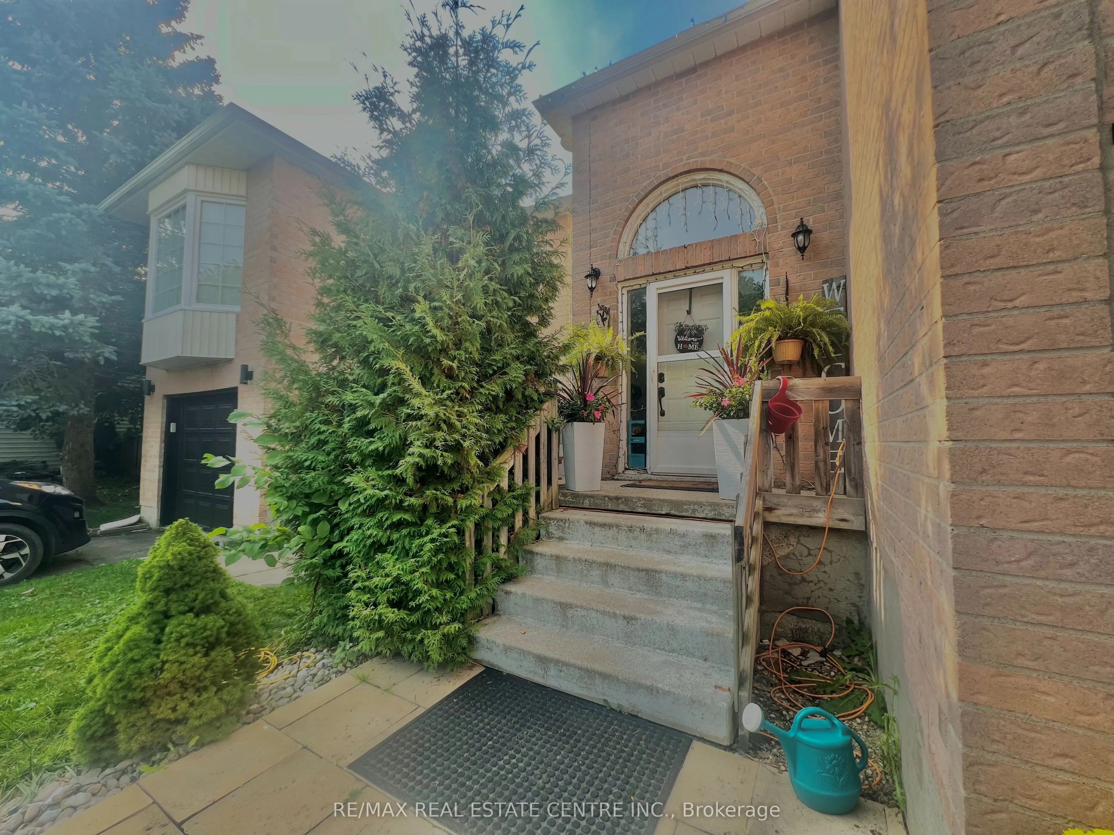 318 Shelburne Place