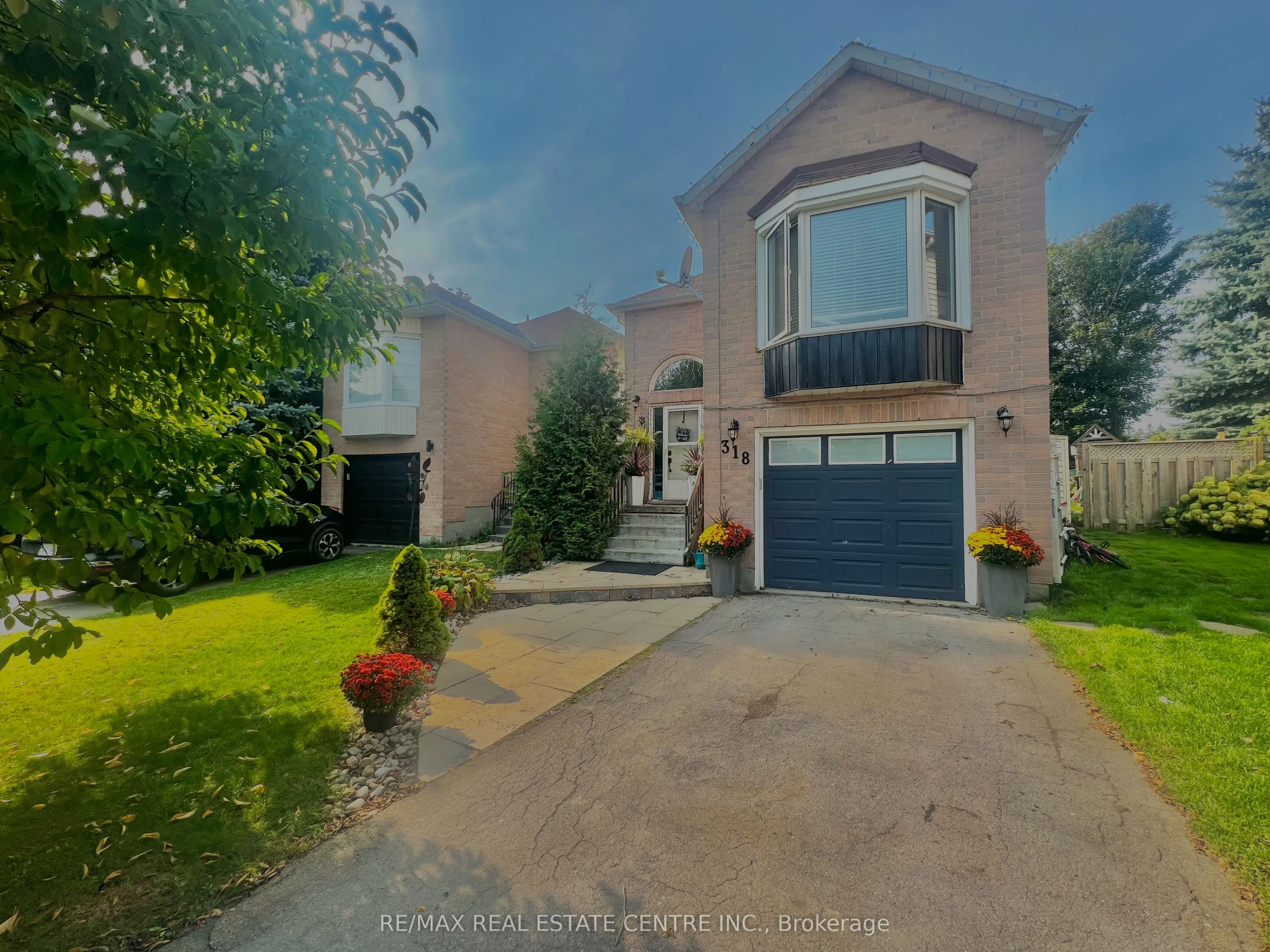 318 Shelburne Place