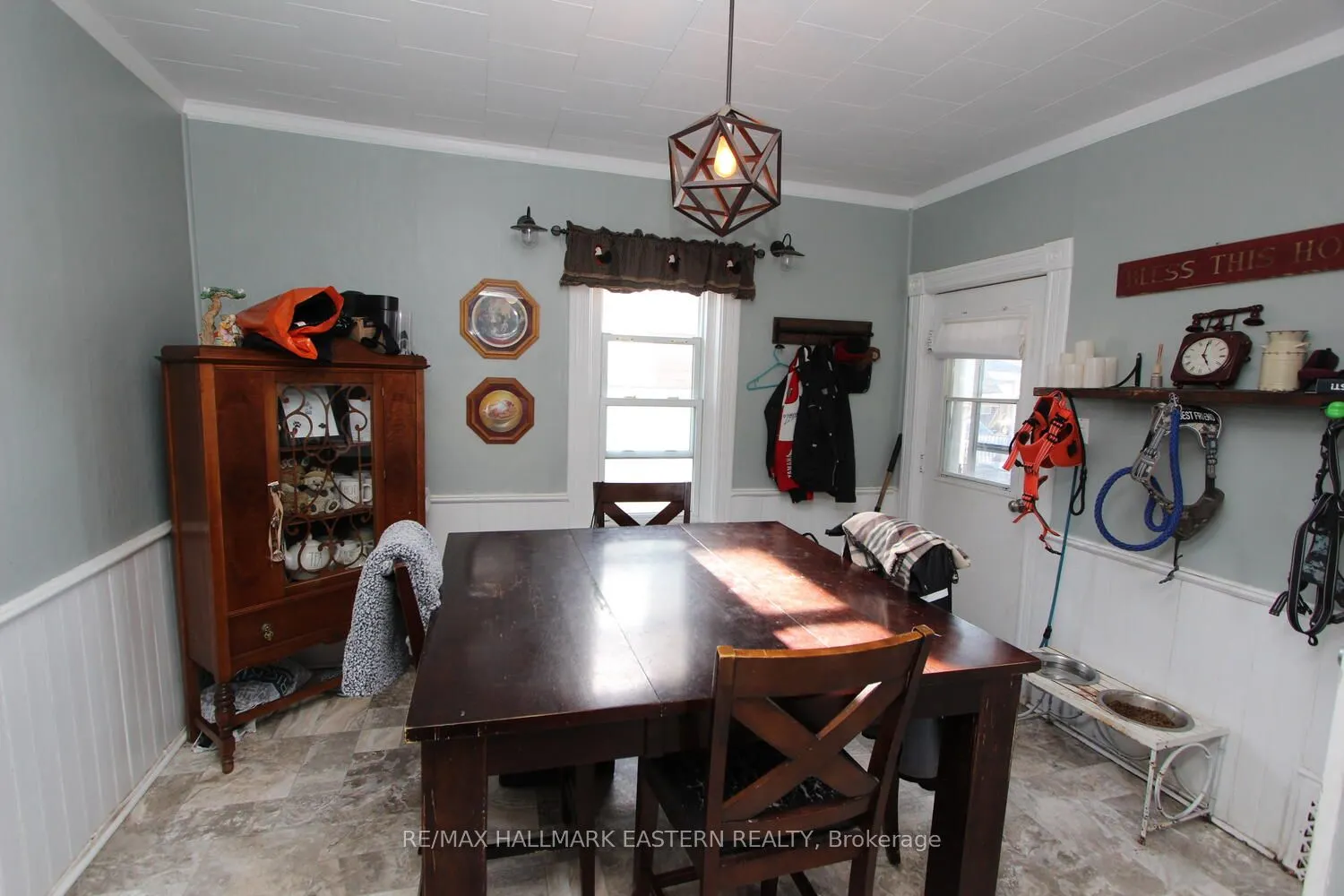 175-177 Front Street N