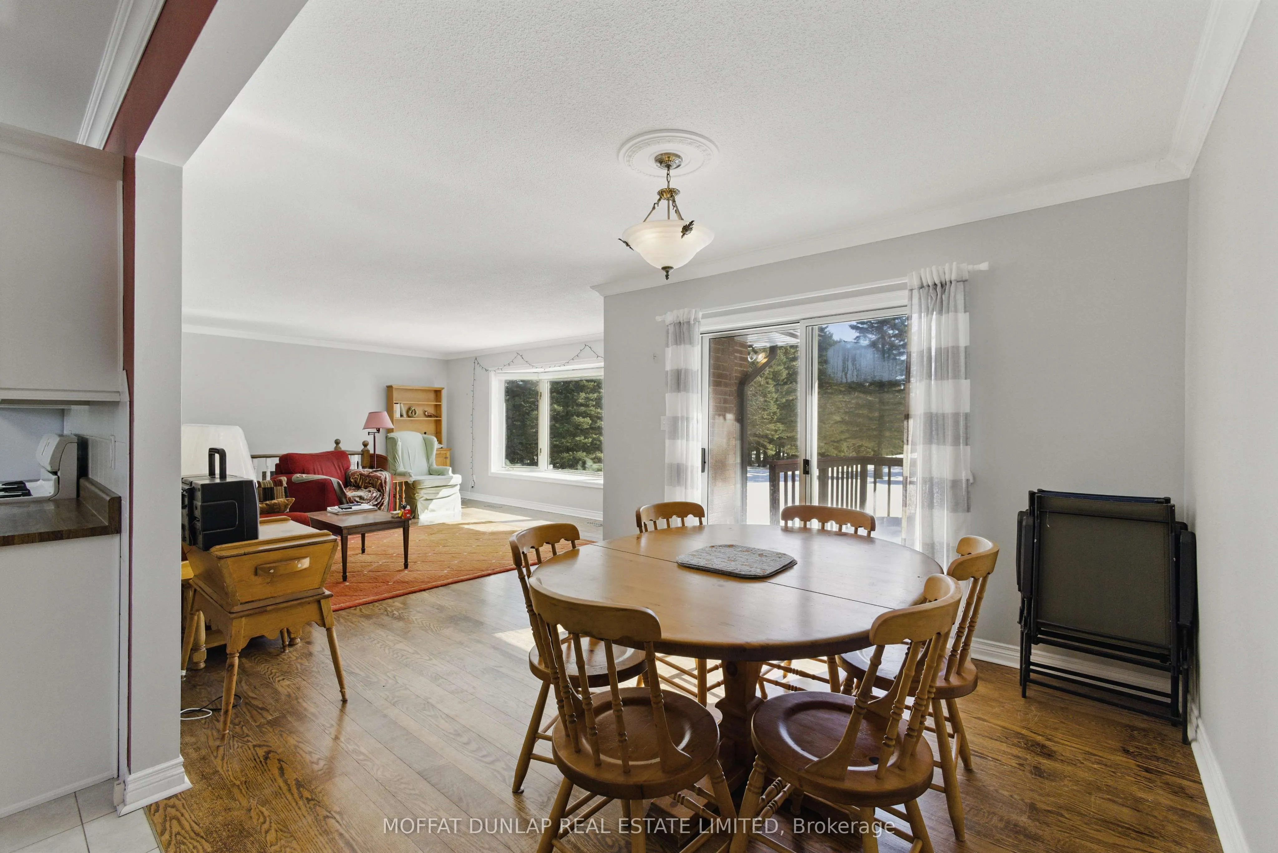 248542 5 Sideroad