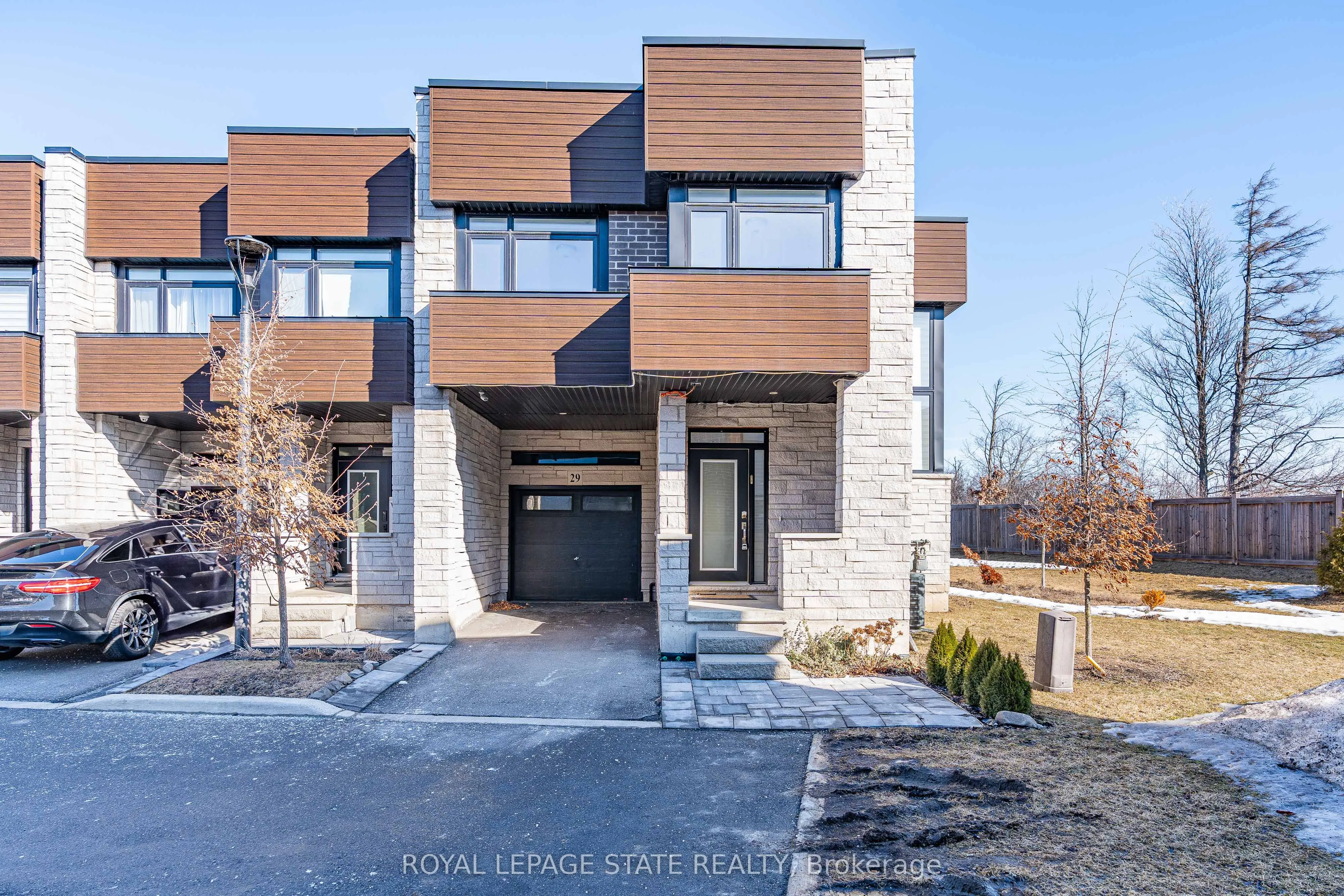 35 Midhurst Heights, #29