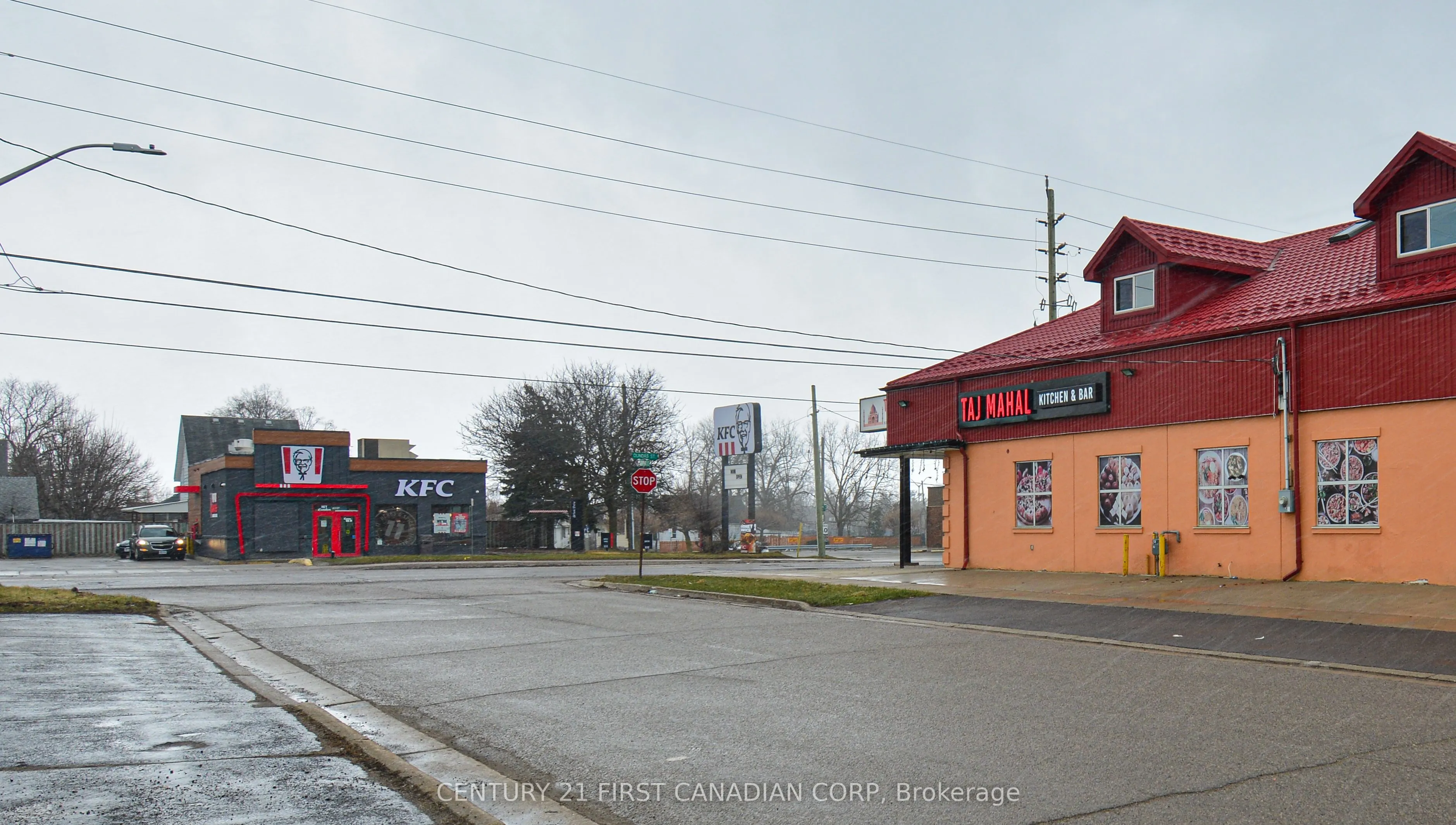 1682 Dundas Street