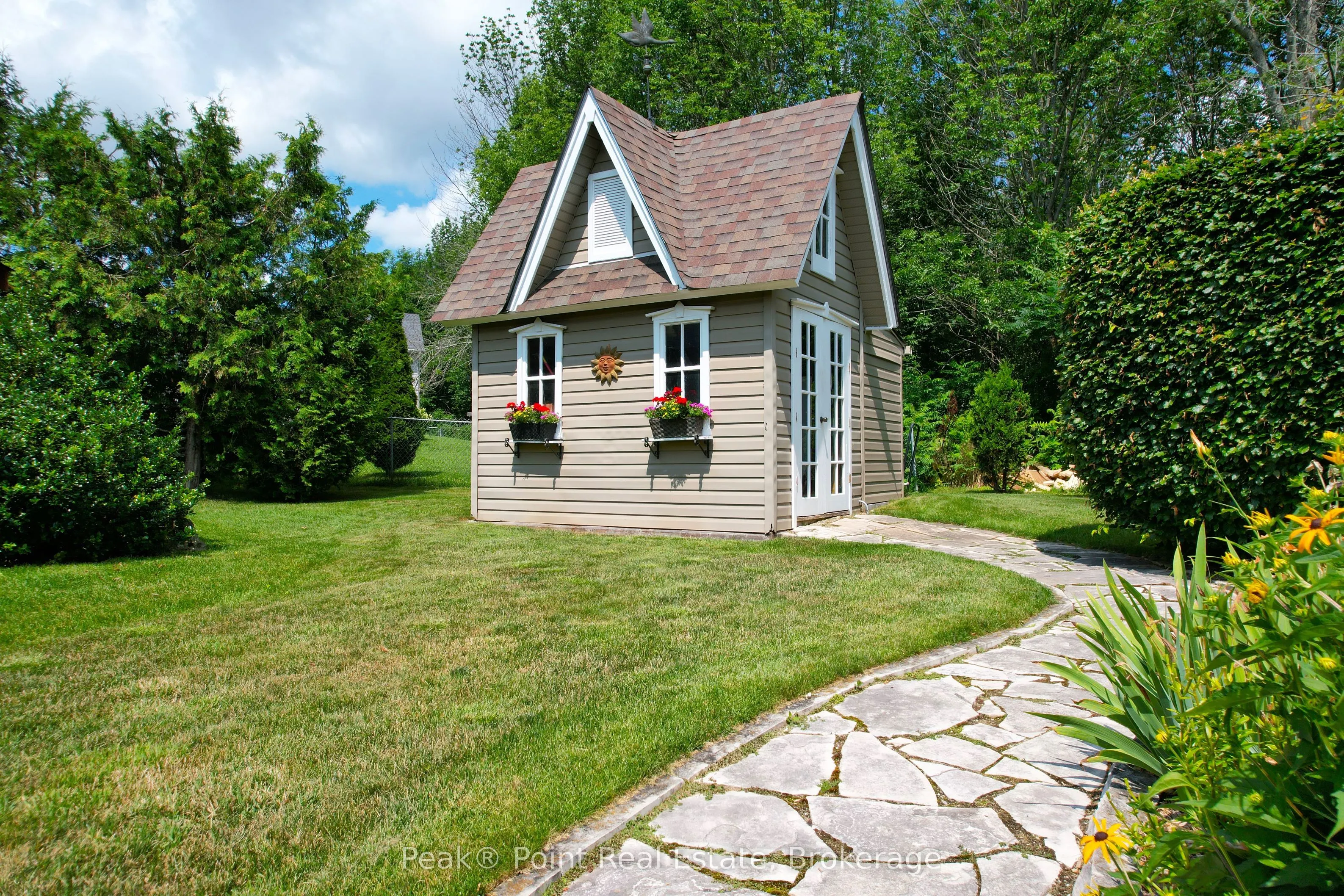 339566 PRESQU'ILE Road