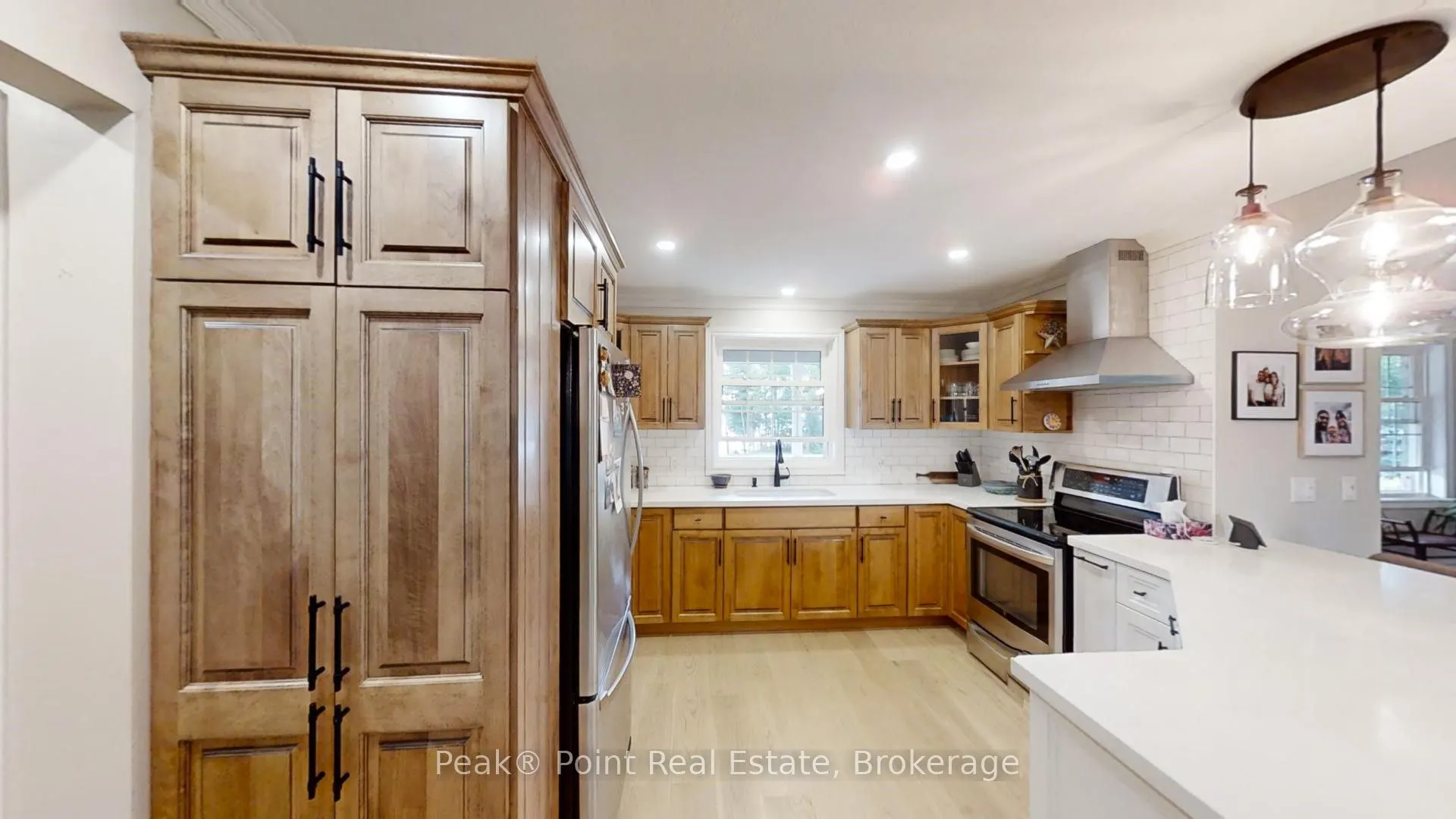 339566 PRESQU'ILE Road