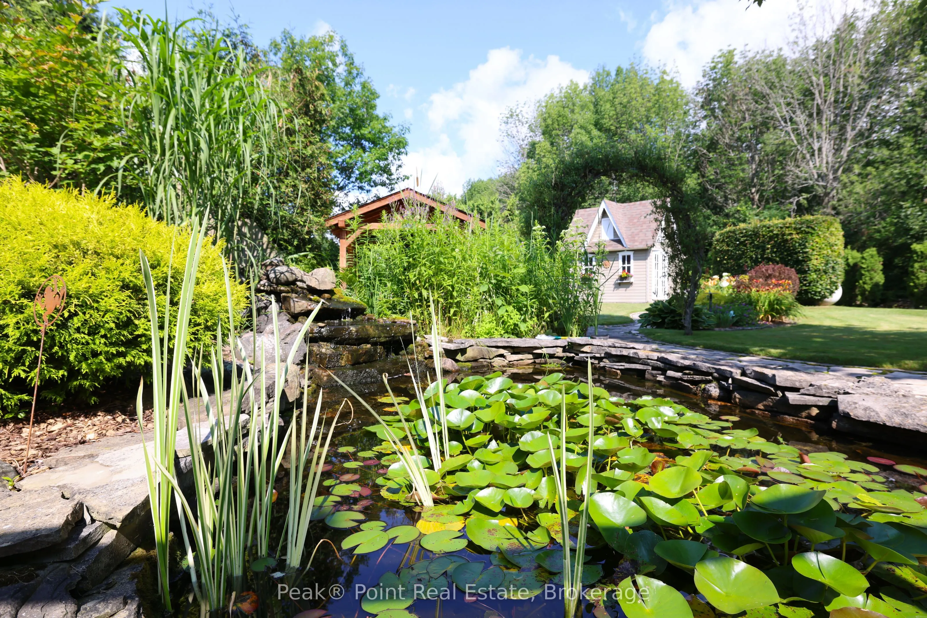 339566 PRESQU'ILE Road