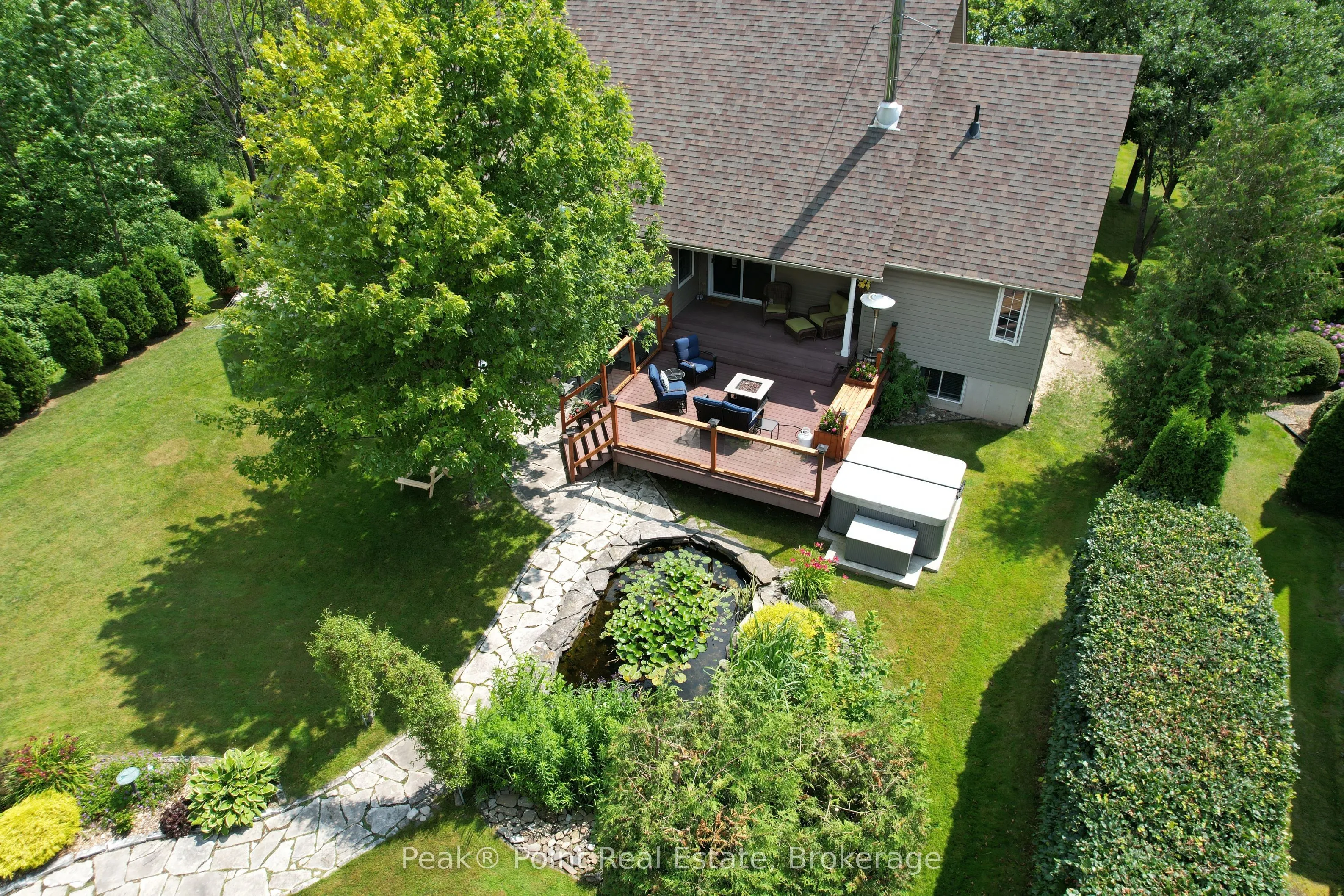 339566 PRESQU'ILE Road