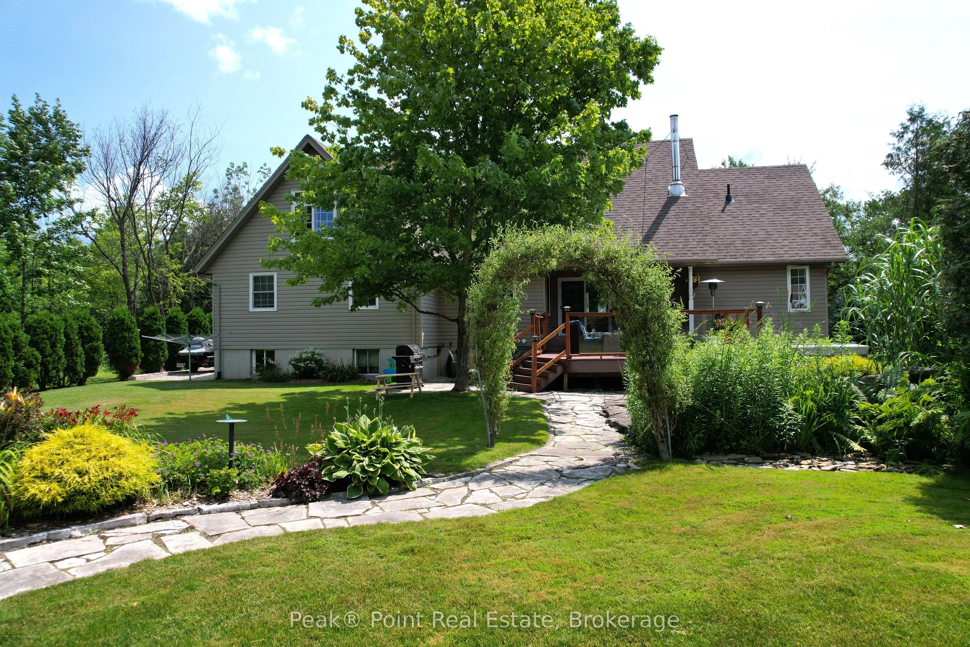 339566 PRESQU'ILE Road