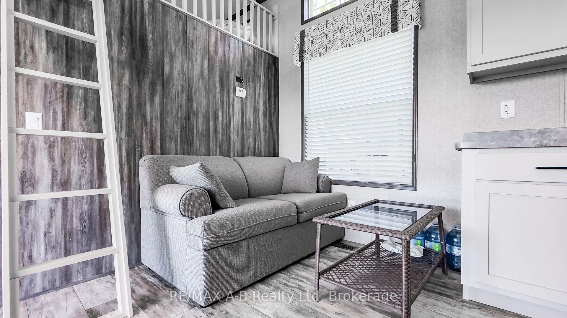 923590 ROAD 92 Street, #652