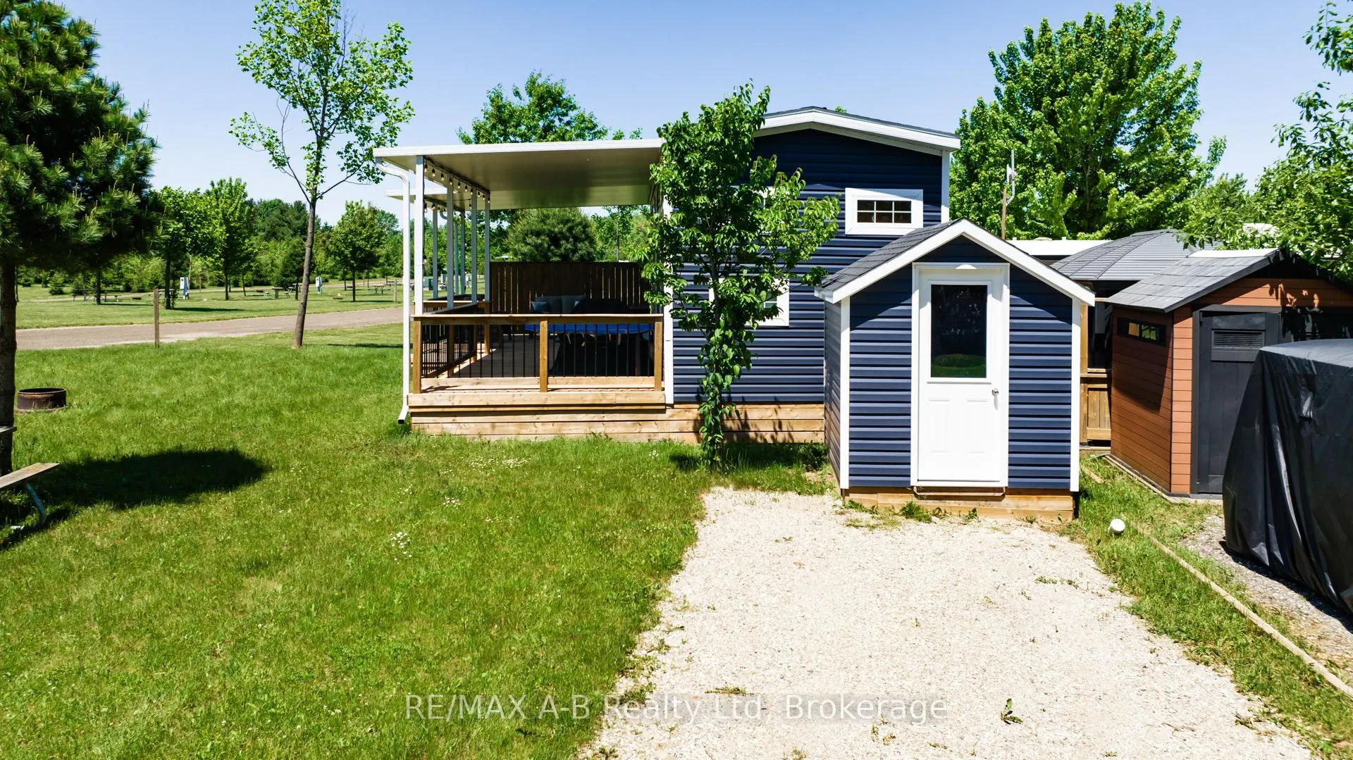 923590 ROAD 92 Street, #652