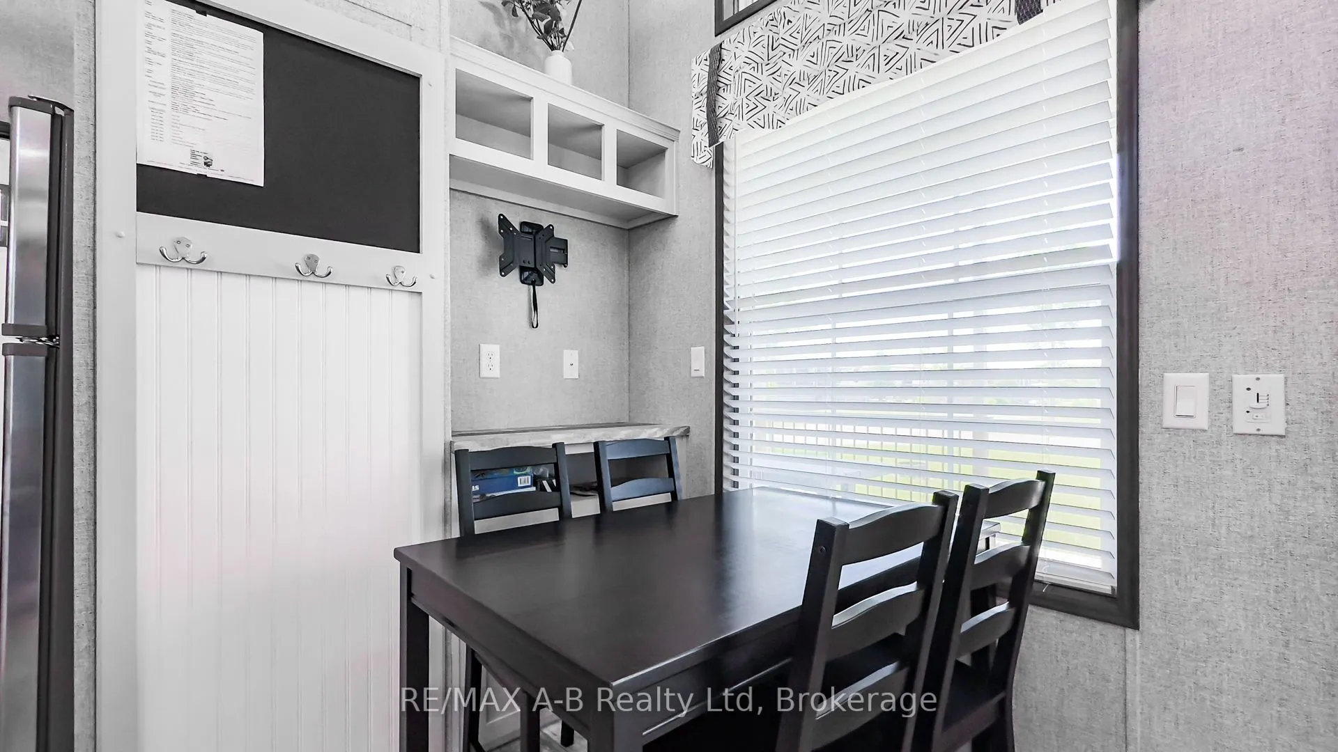 923590 ROAD 92 Street, #652