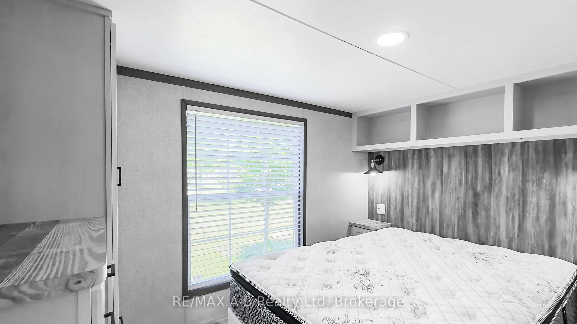 923590 ROAD 92 Street, #652