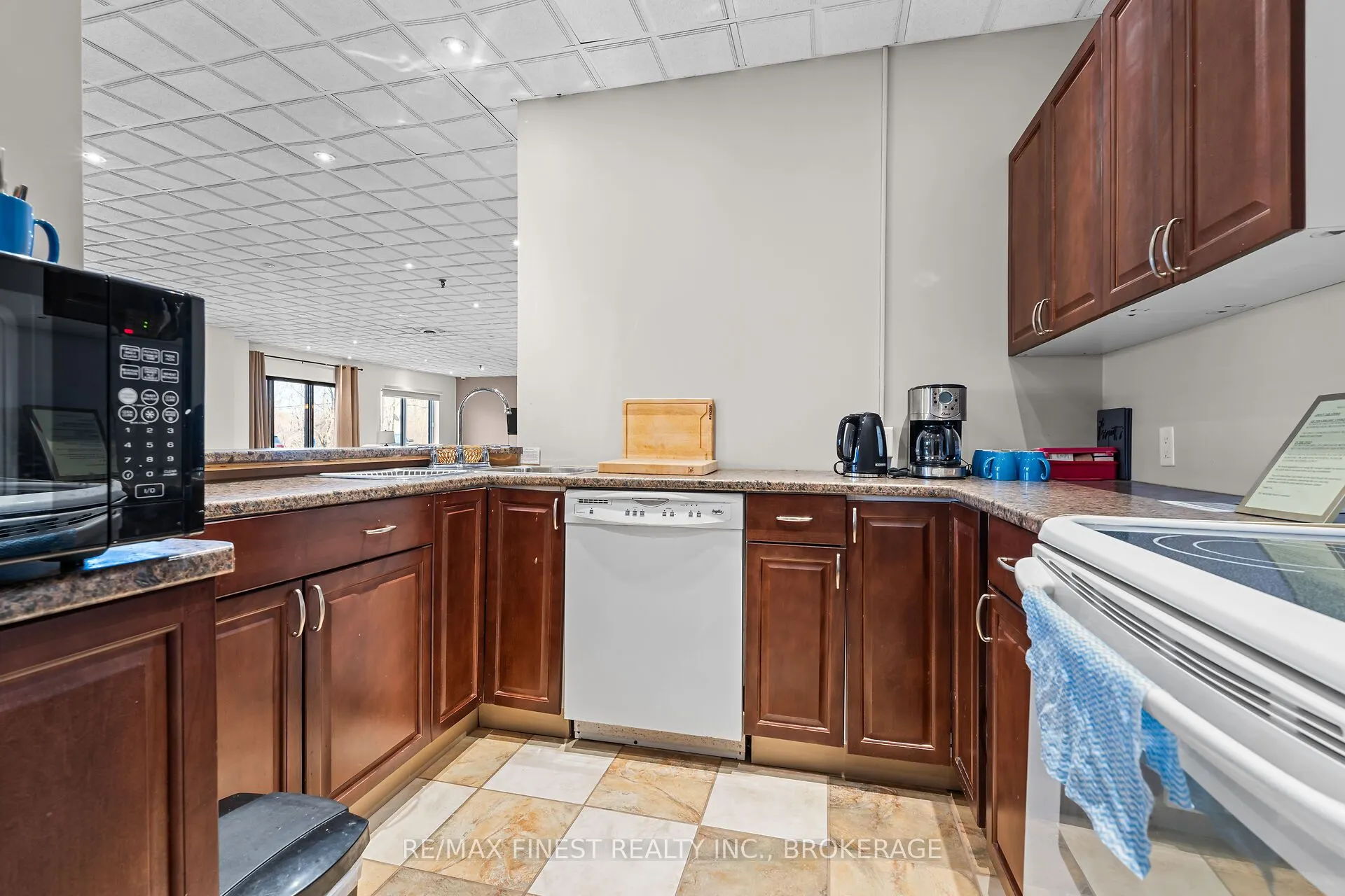 120 Barrett Court, #609