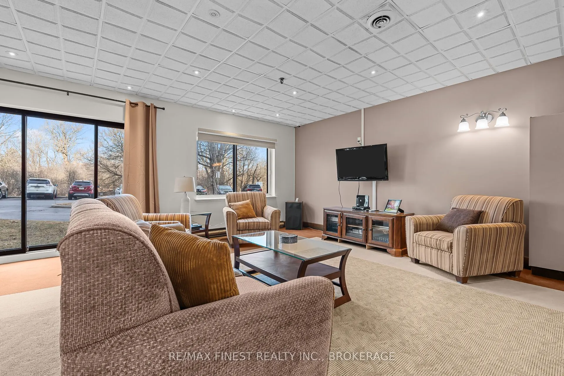 120 Barrett Court, #609