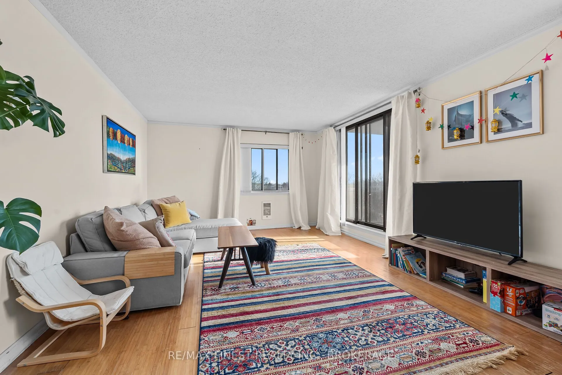 120 Barrett Court, #609