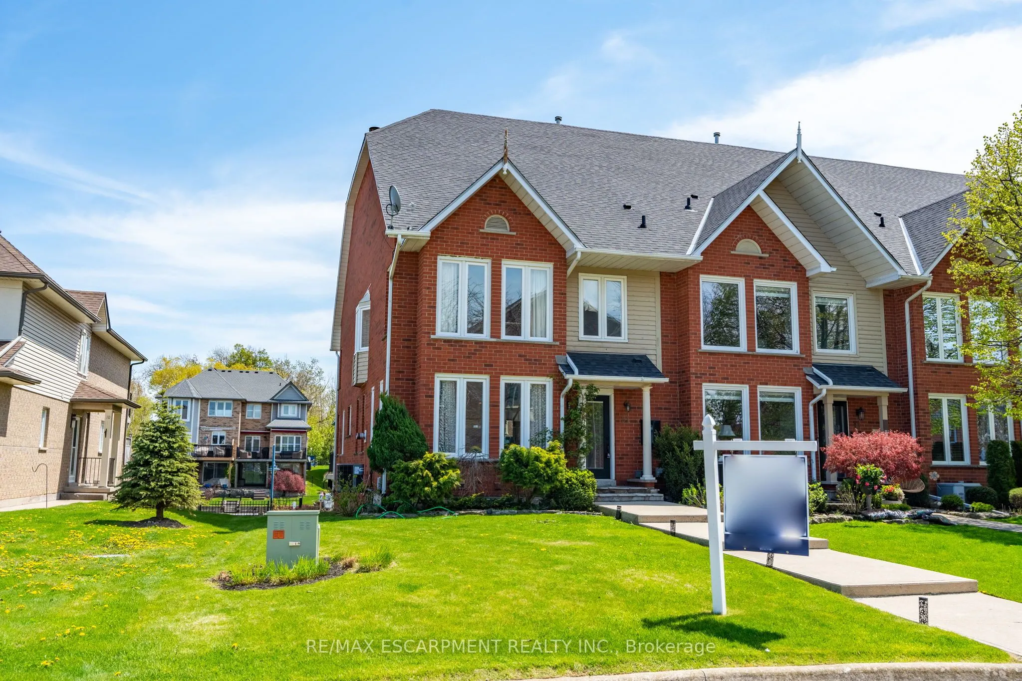 91 Edgewater Drive
