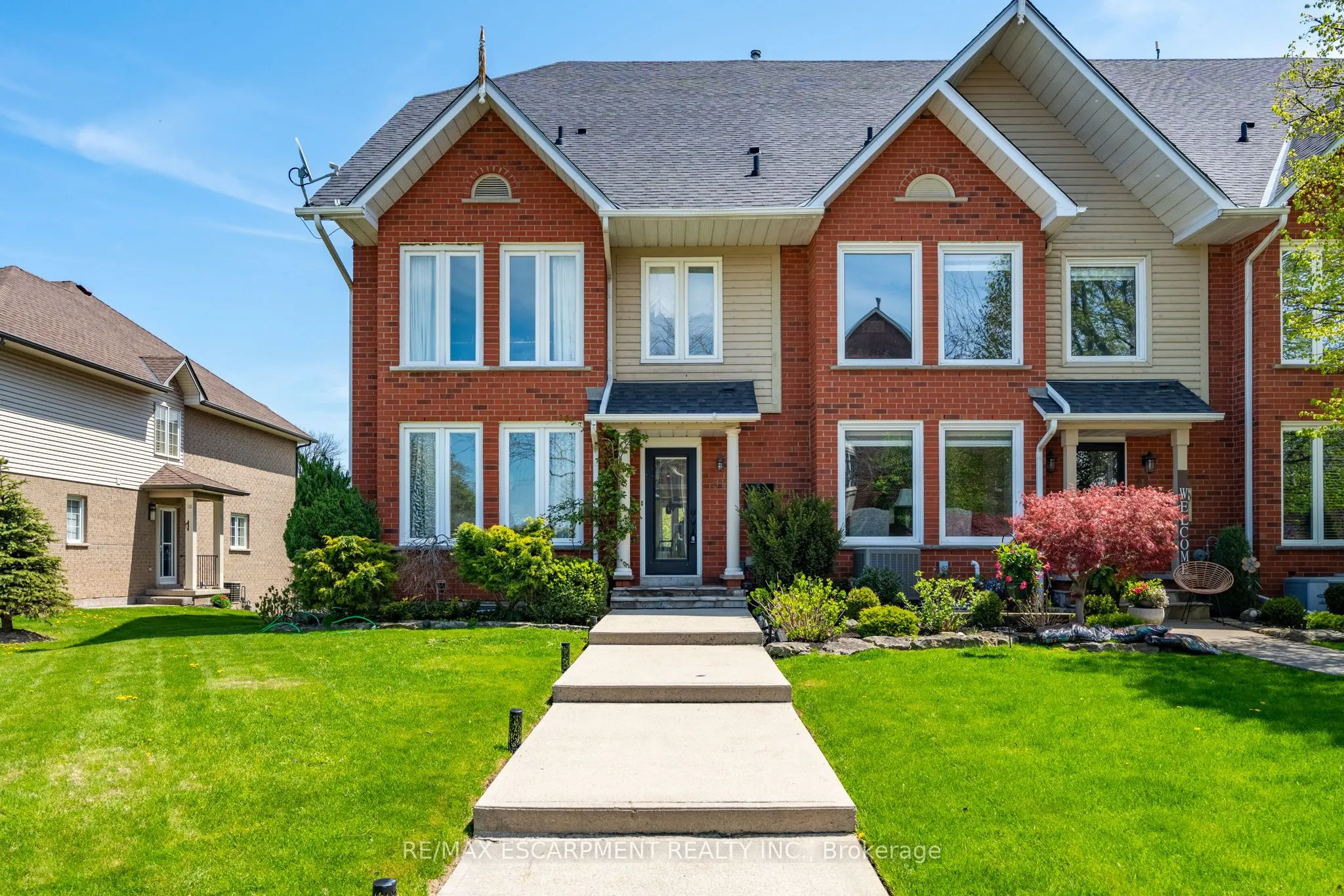 91 Edgewater Drive