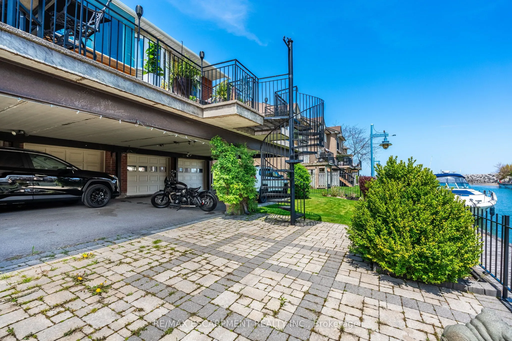 91 Edgewater Drive