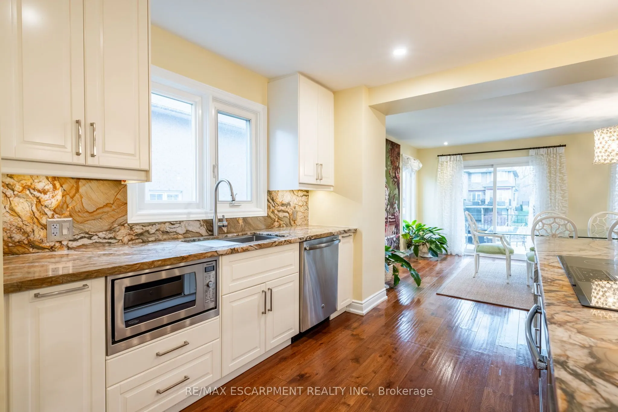 91 Edgewater Drive