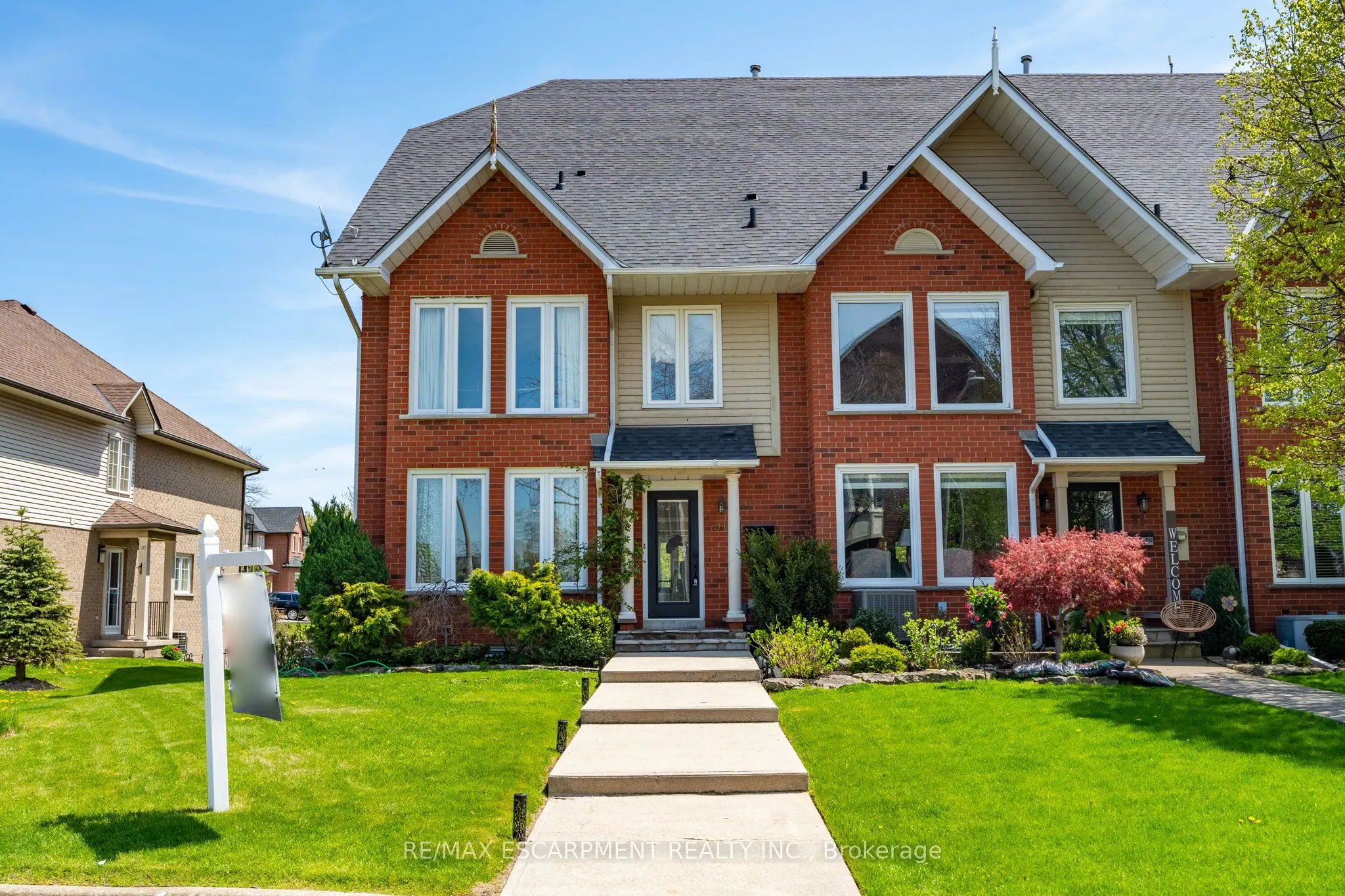 91 Edgewater Drive