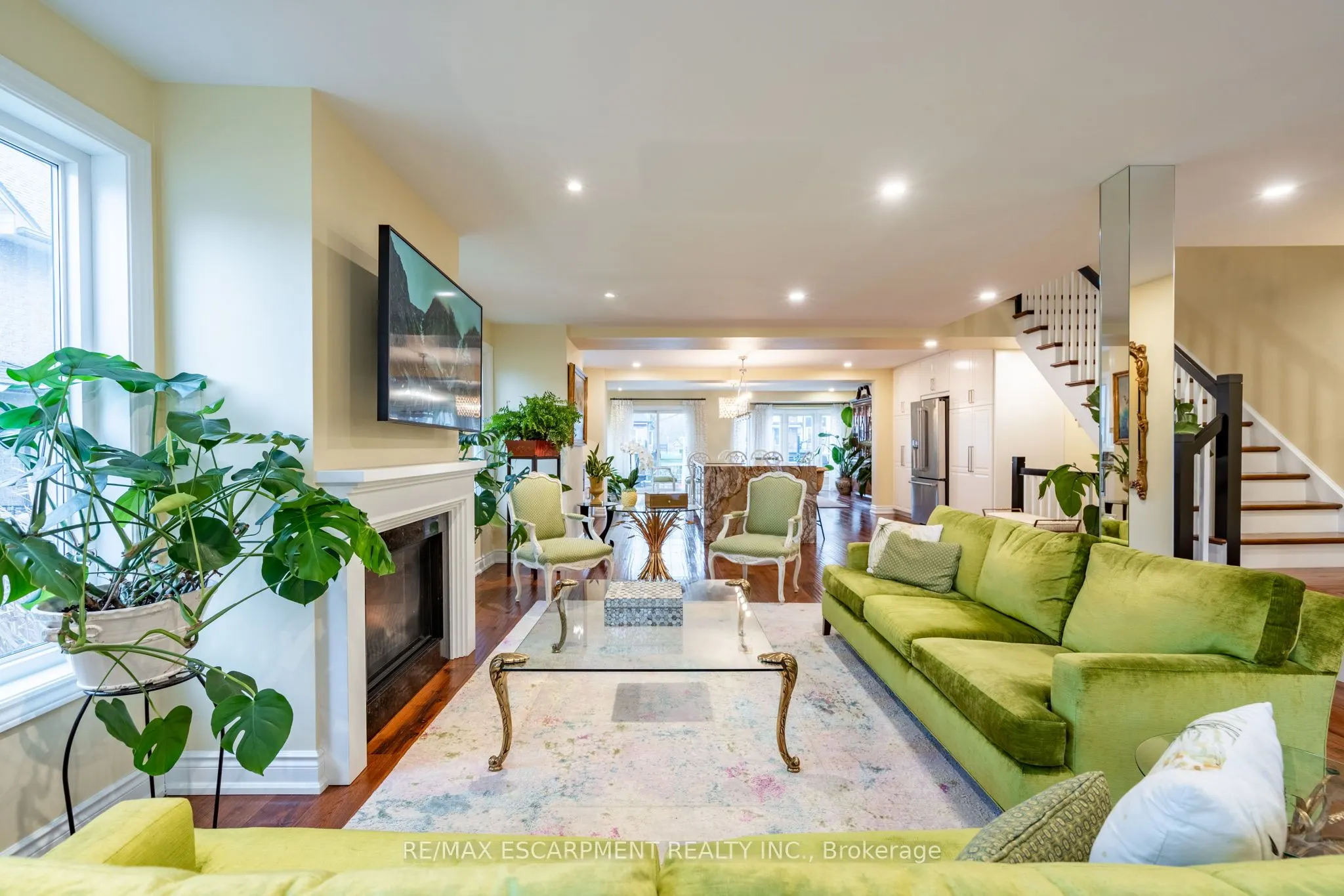 91 Edgewater Drive