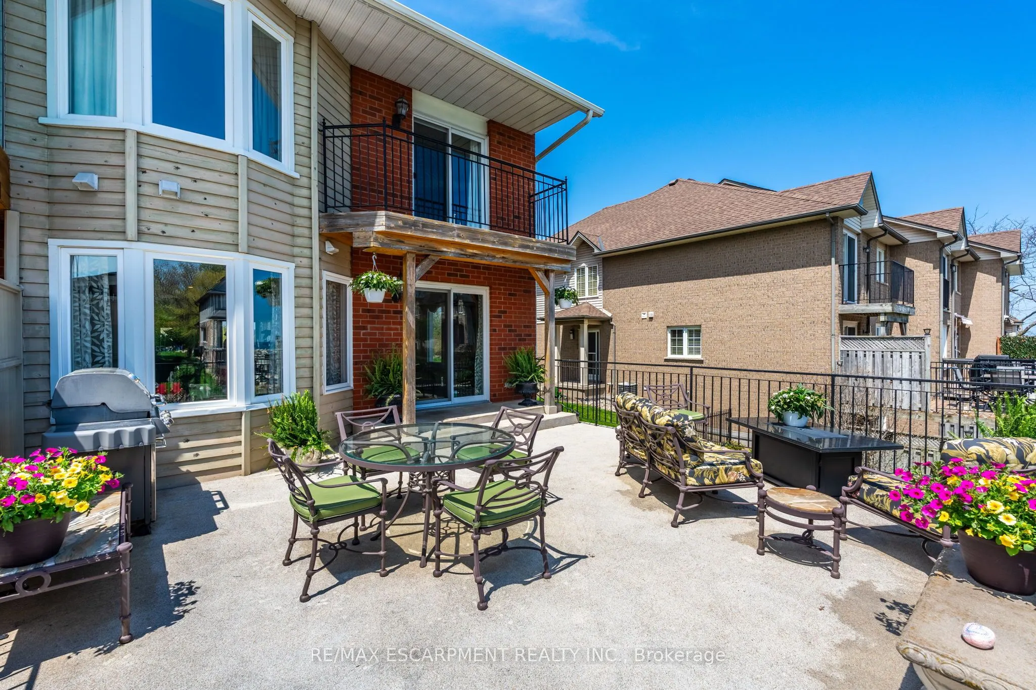 91 Edgewater Drive