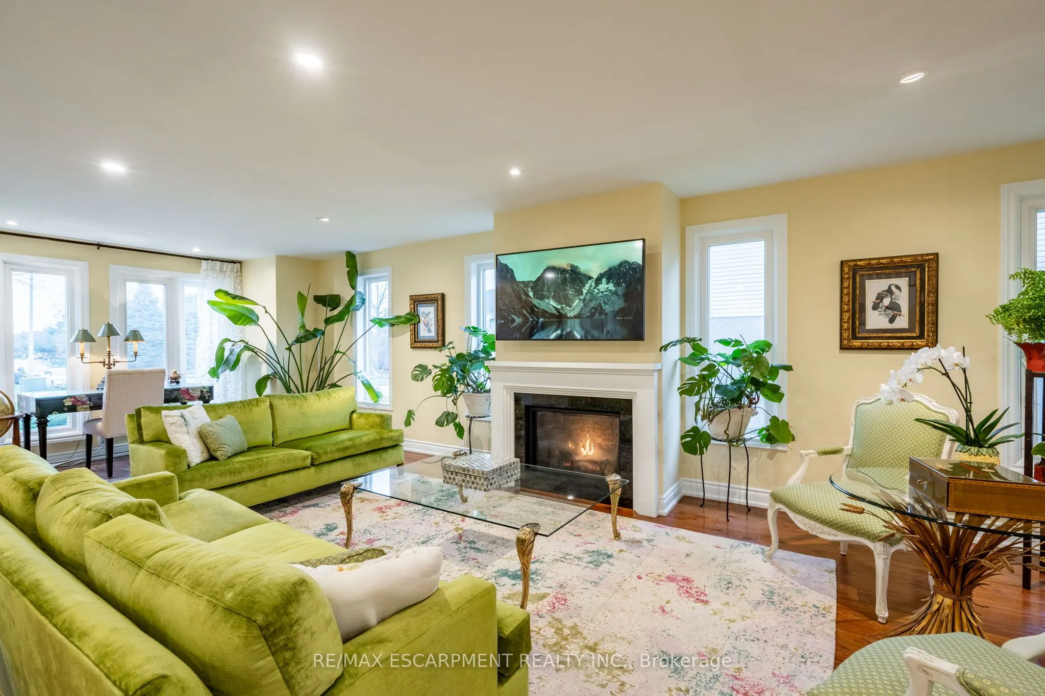 91 Edgewater Drive