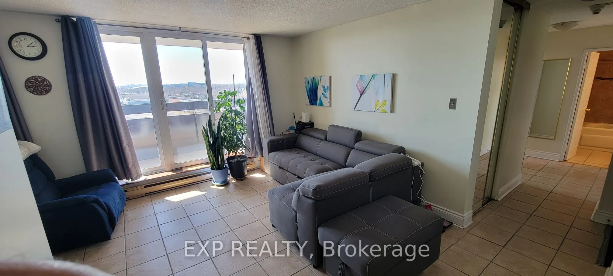 2000 Jasmine Crescent, #1214